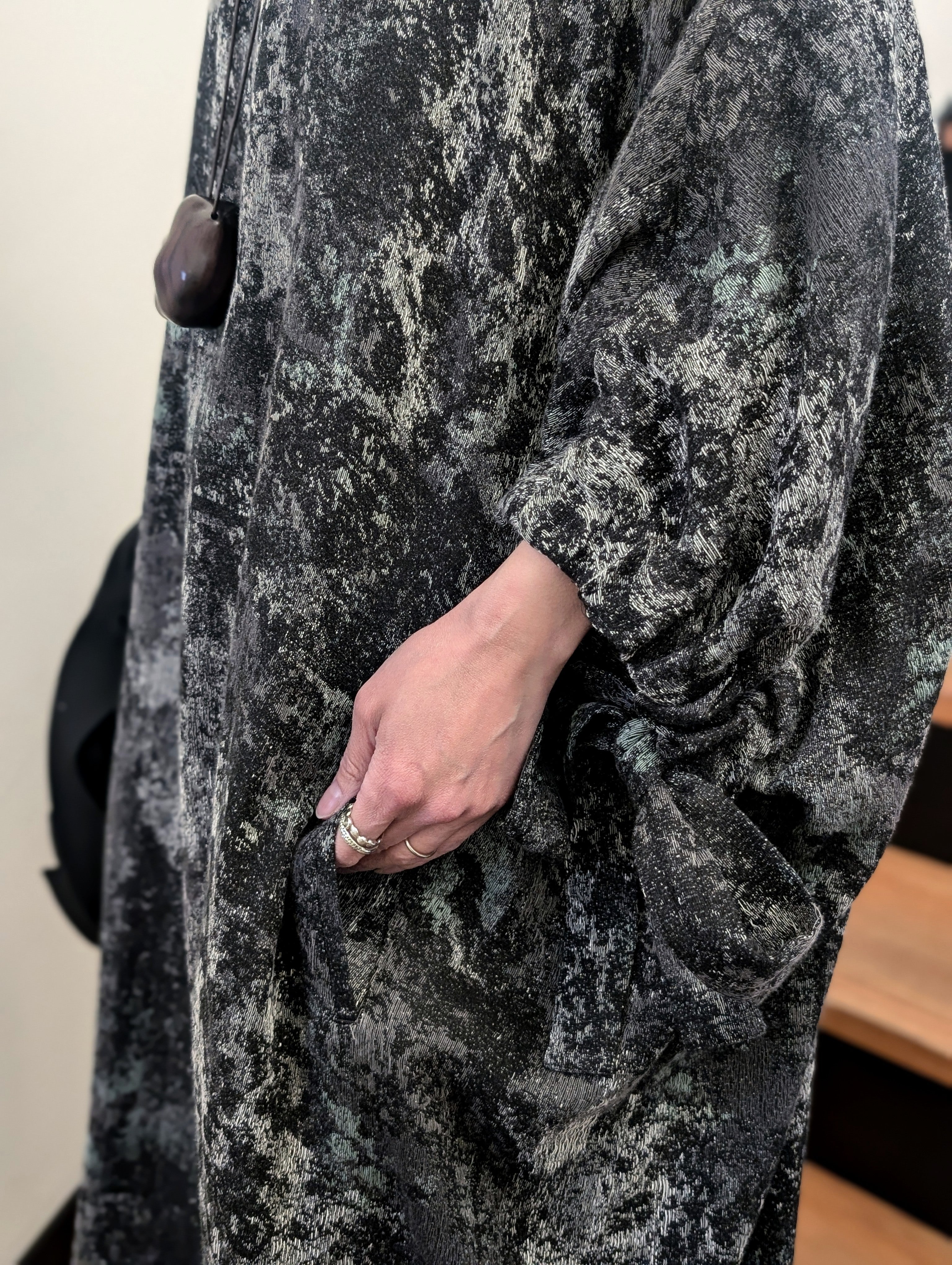 Y's RUG PATTERN JACQUARD SLEEVE ROUNDNECK DRESS