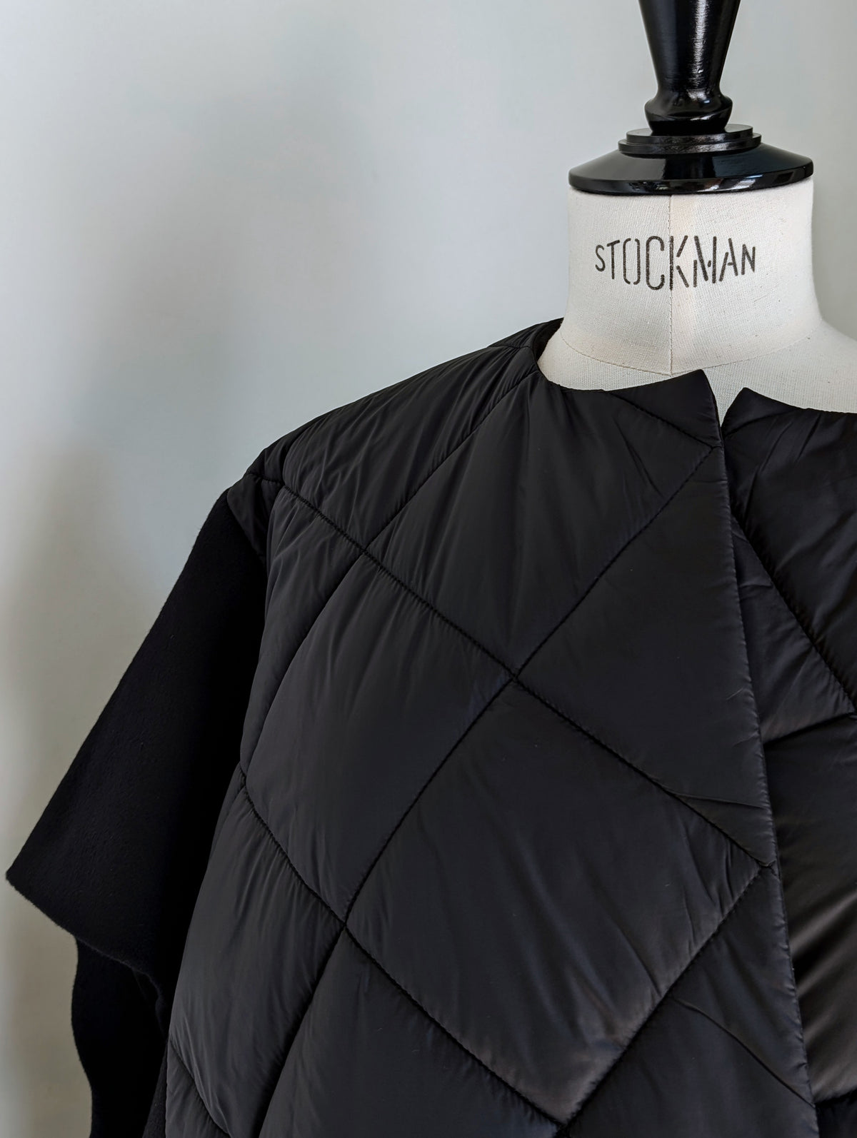 LUTZ HUELLE ARMOUR VEST