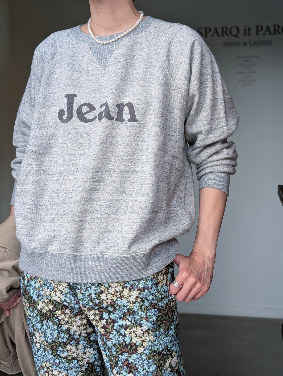 MADISONBLUE JEAN CREW NECK SWEAT