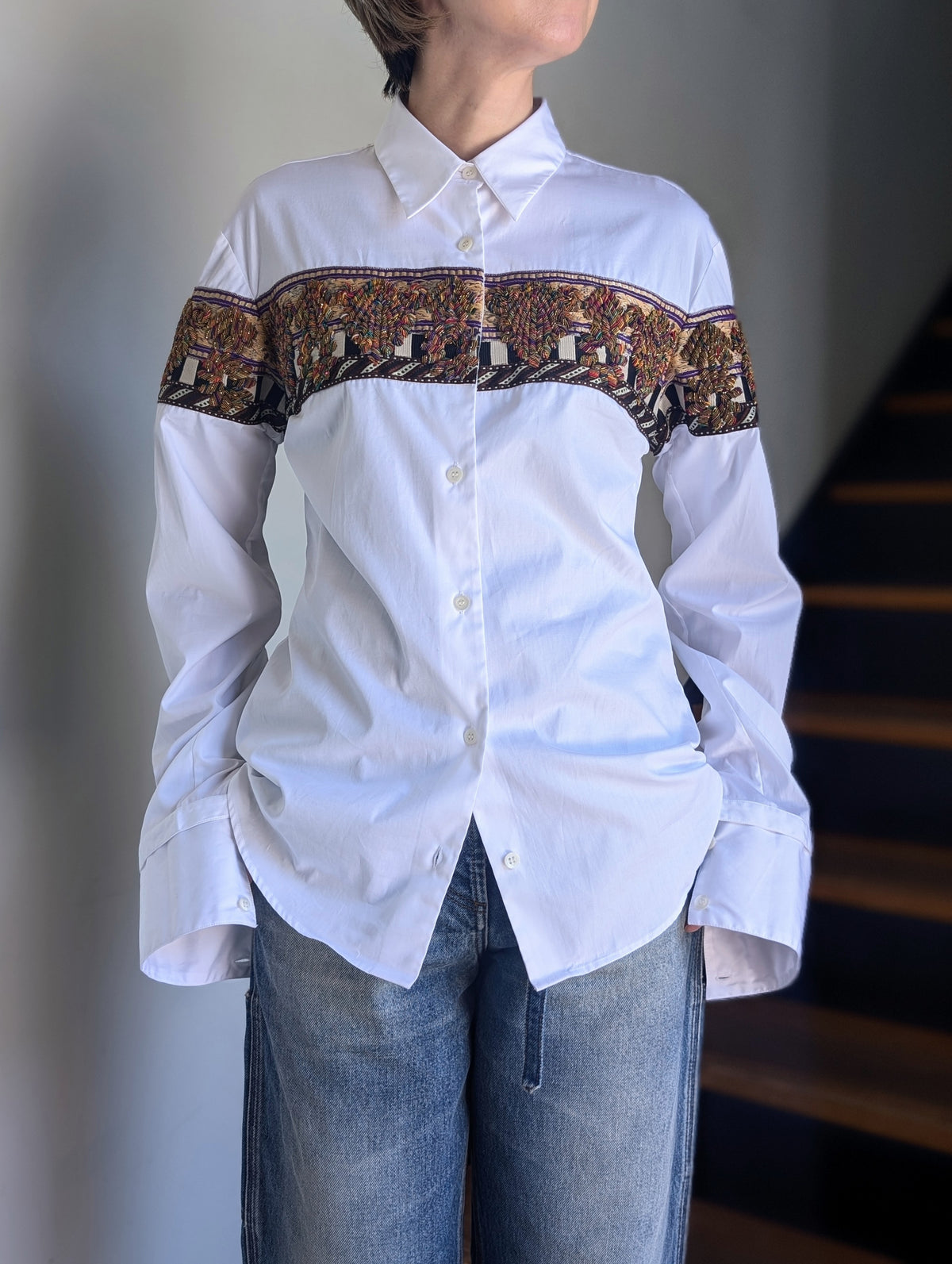 DRIES VAN NOTEN【262-010742】CHLORIS TRIS EMB 4445 W.W.SHIRT