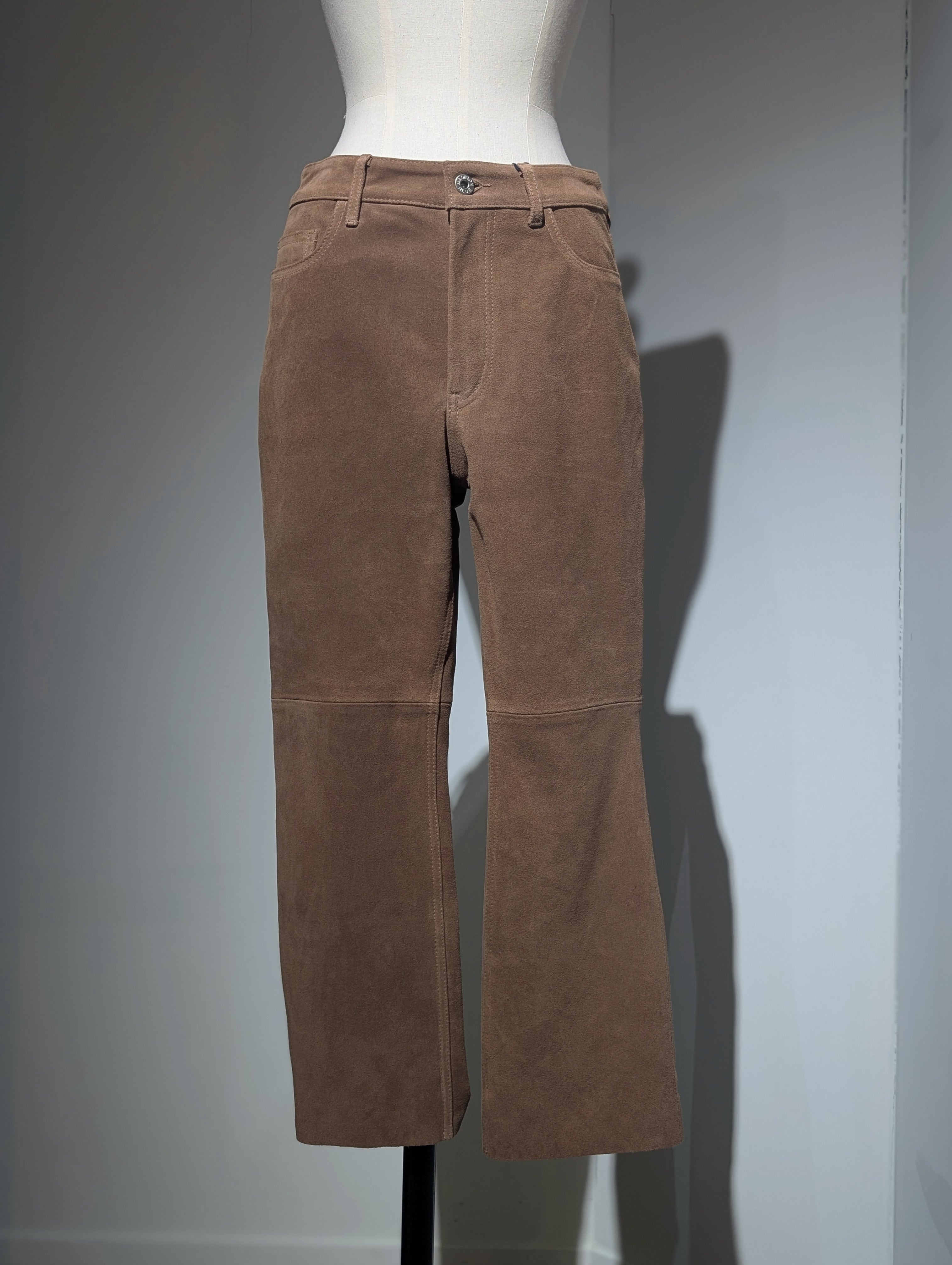 MADISONBLUE HEM CUT FLARE PT SUEDE