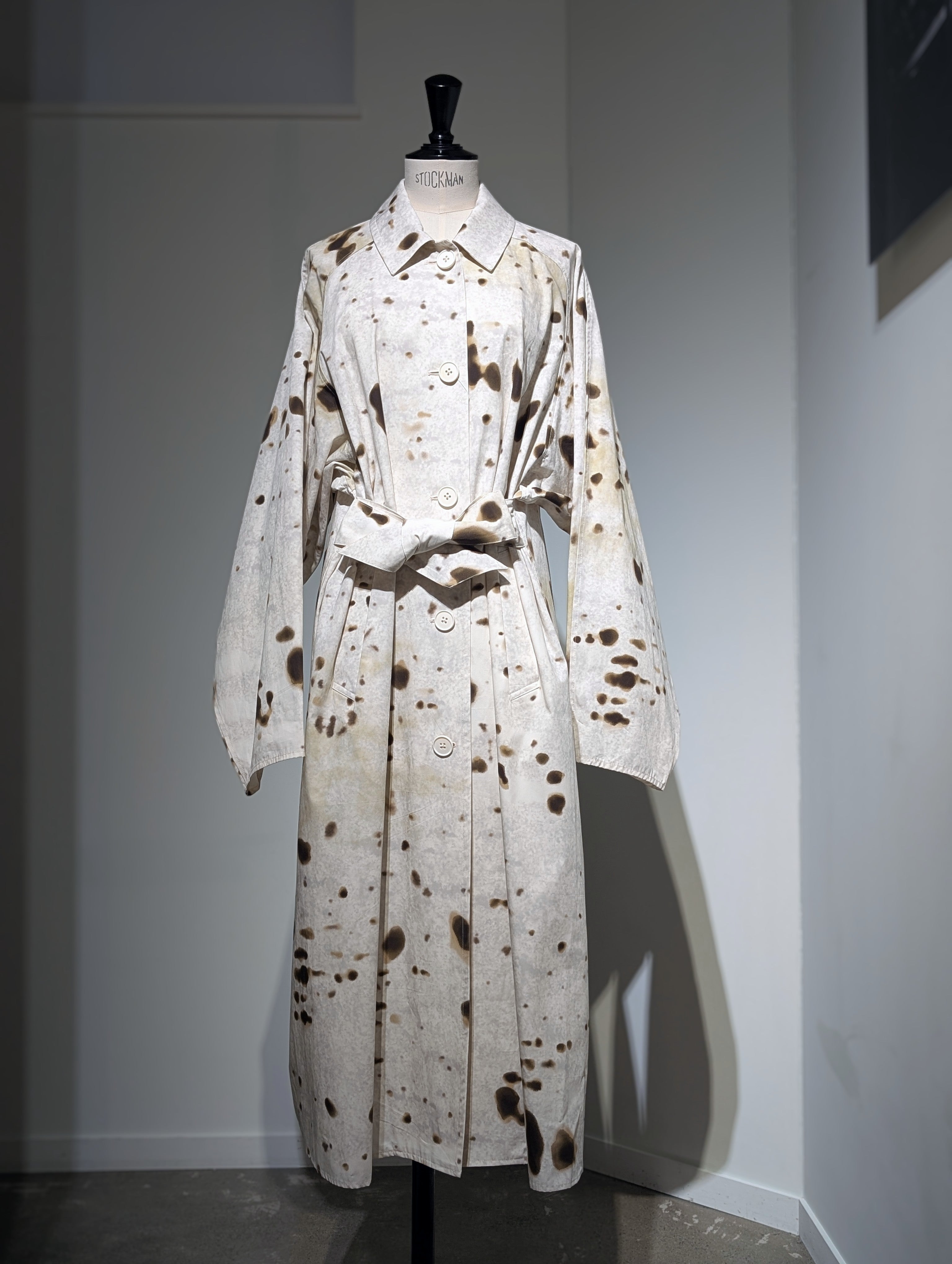 AEHRR 【Draping Yoke Raglan Sleeve Print Over Coat】