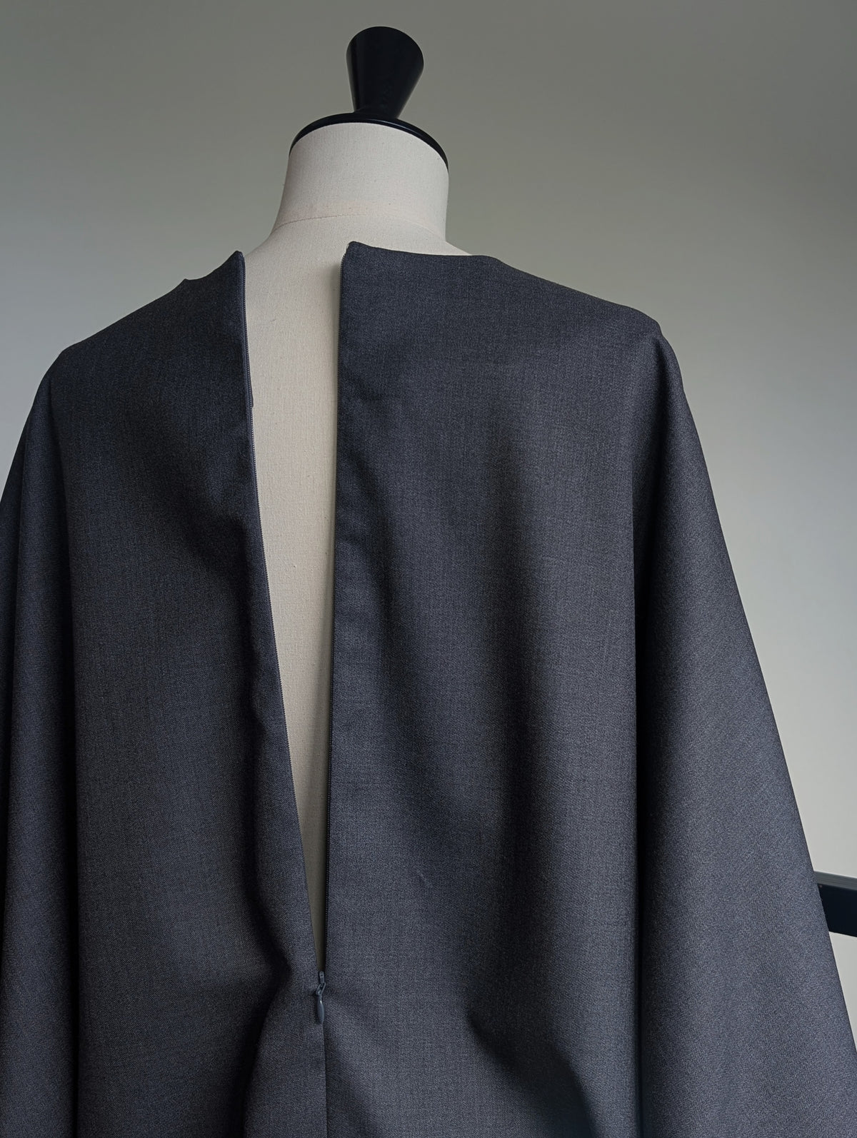 AEHRR 【021 Draping Form Crewneck PO】