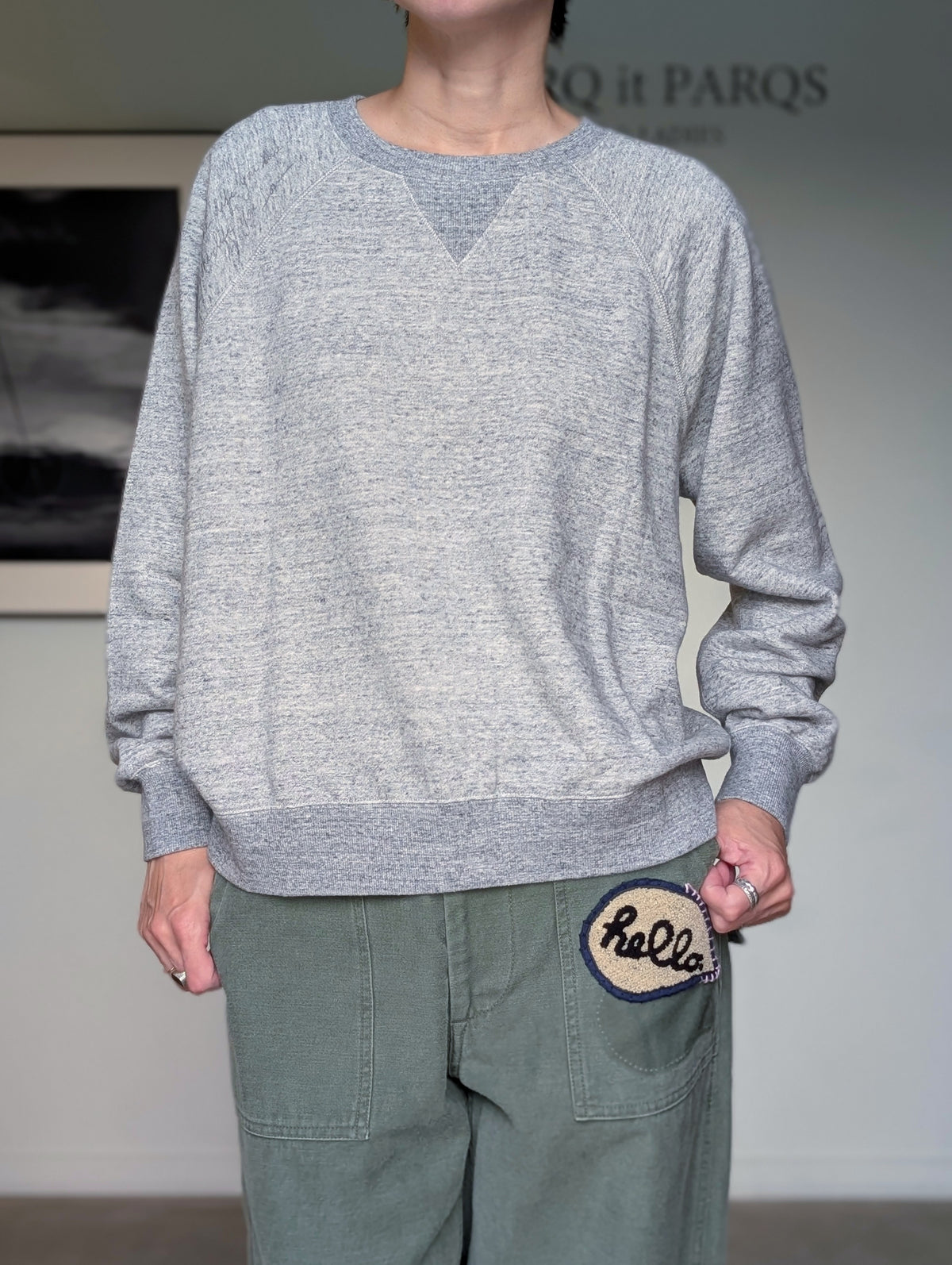 MADISONBLUE GRAFFITI CREW NECK SWEAT