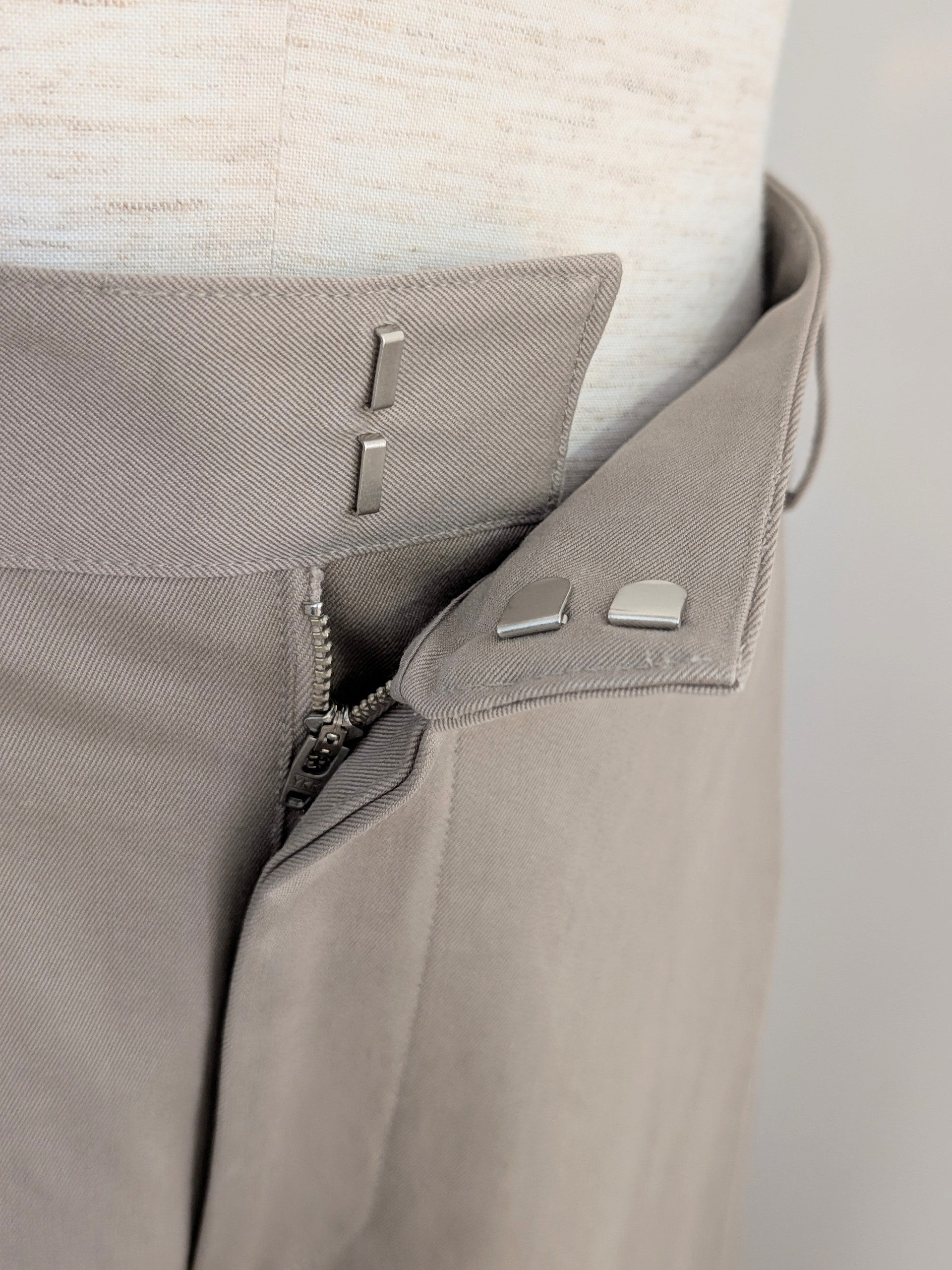 SEVENTH BERMUDA CHINO PANTS