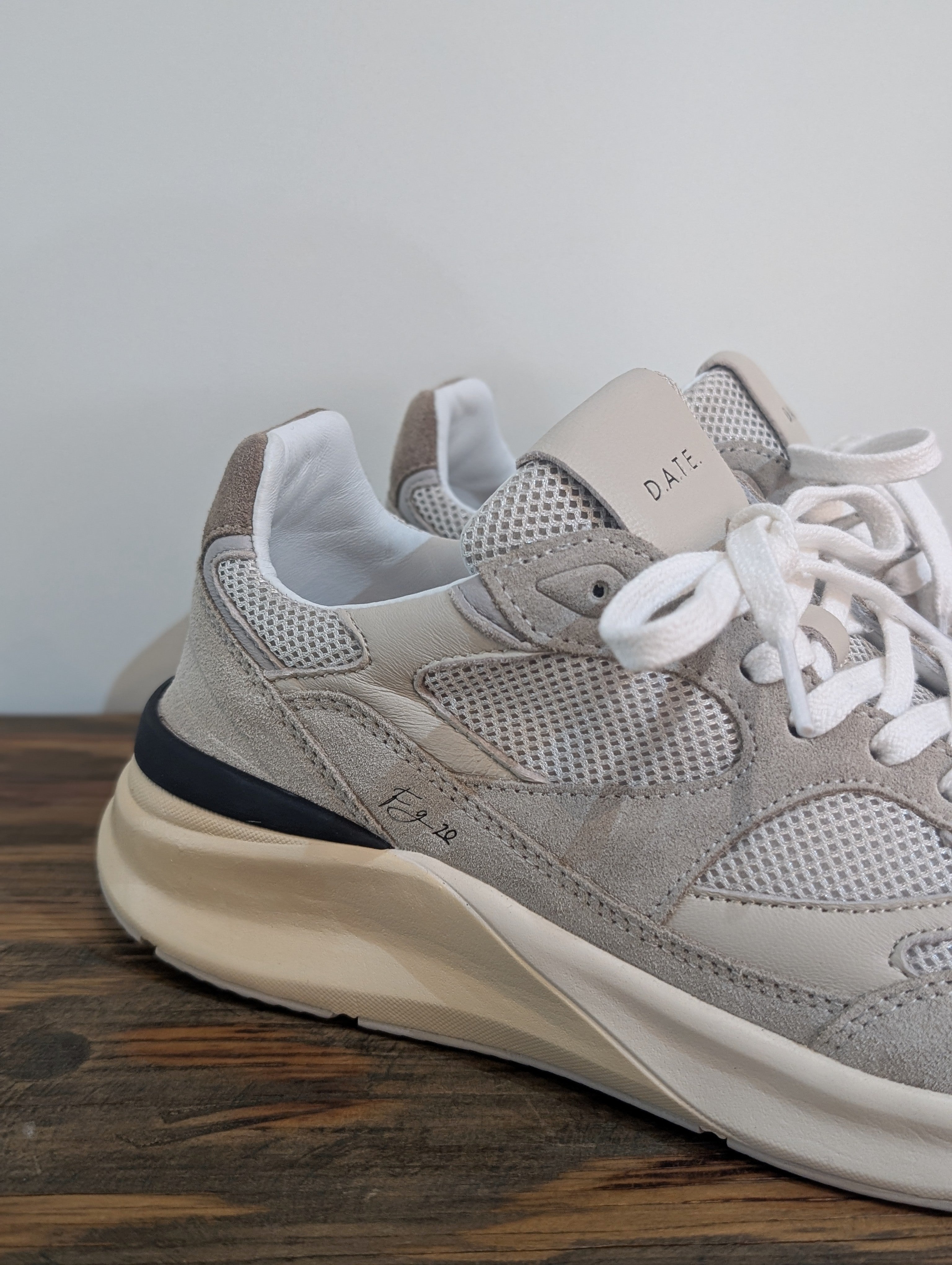 D.A.T.E.【FUGA MESH IVORY】