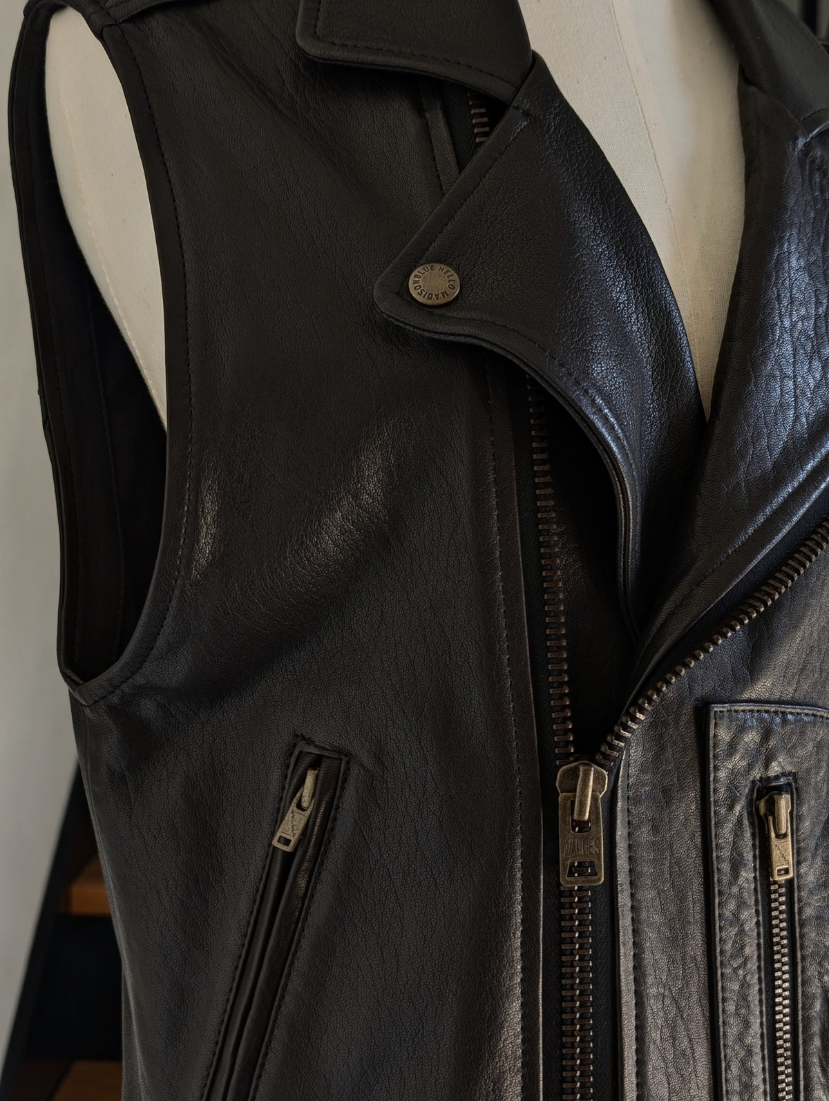 MADISONBLUE RIDERS VEST LEATHER