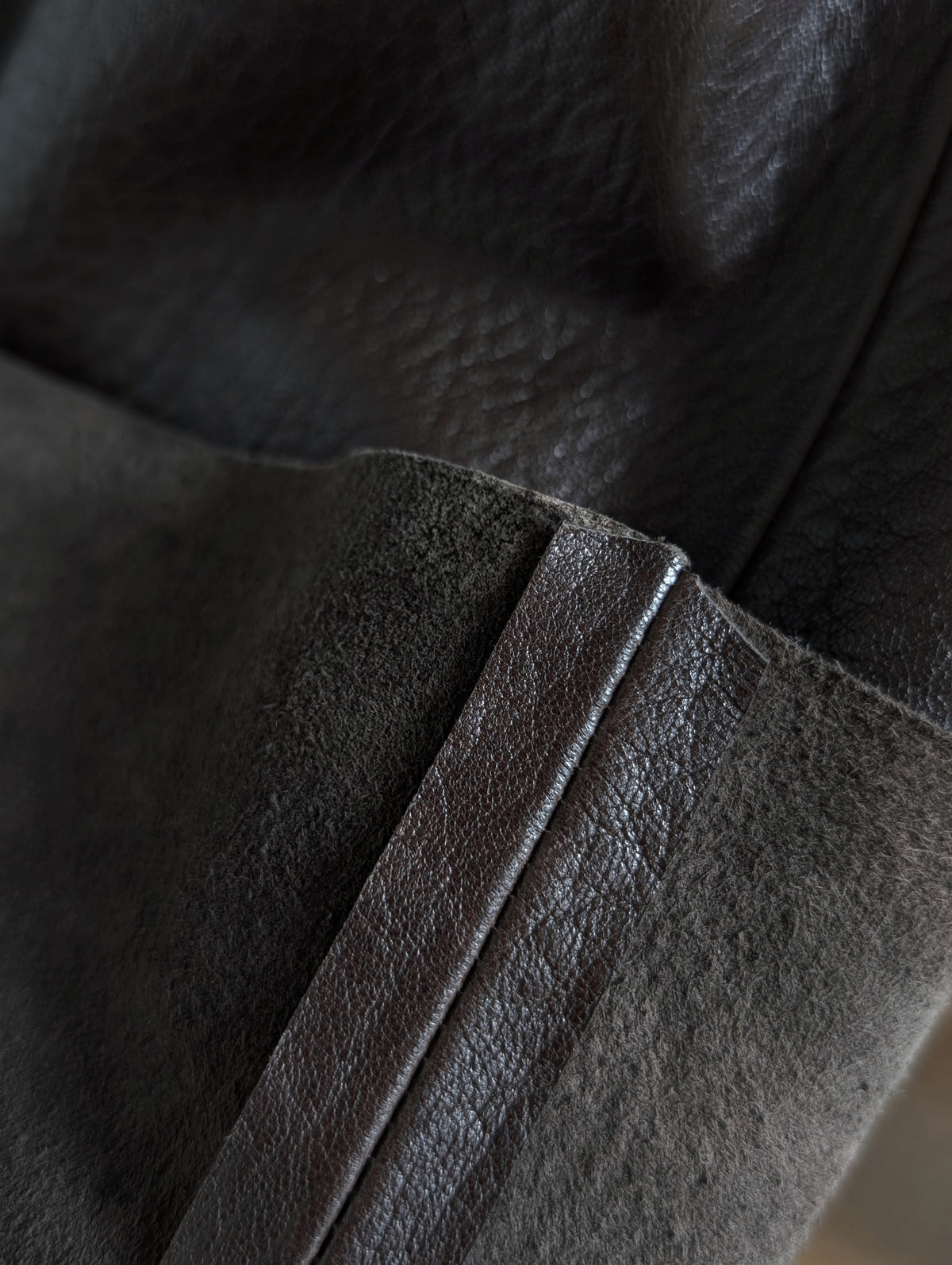MADISONBLUE STRAIGHT PANTS LEATHER