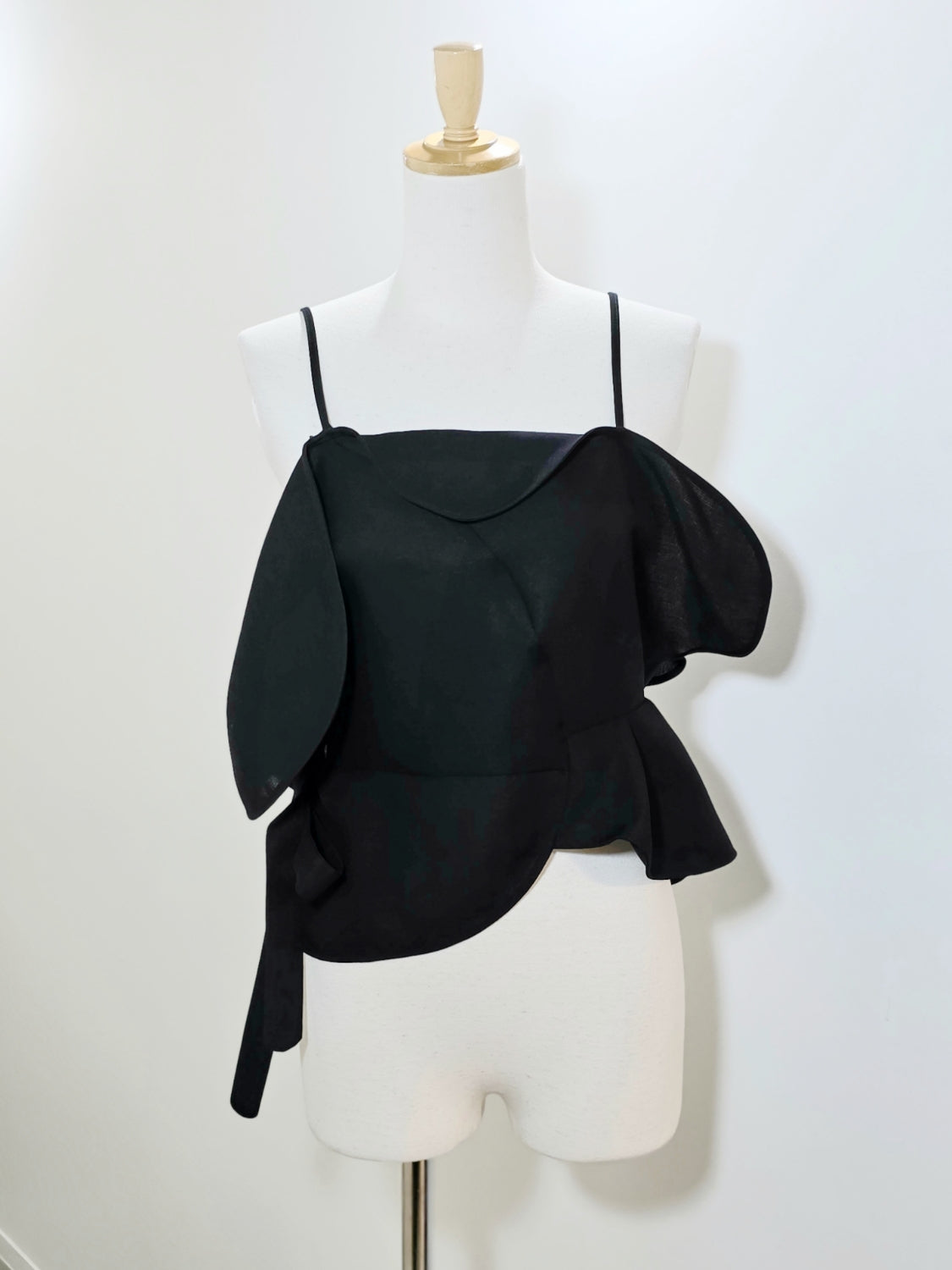 ENFOLD ALIEN CAMISOLE VEST
