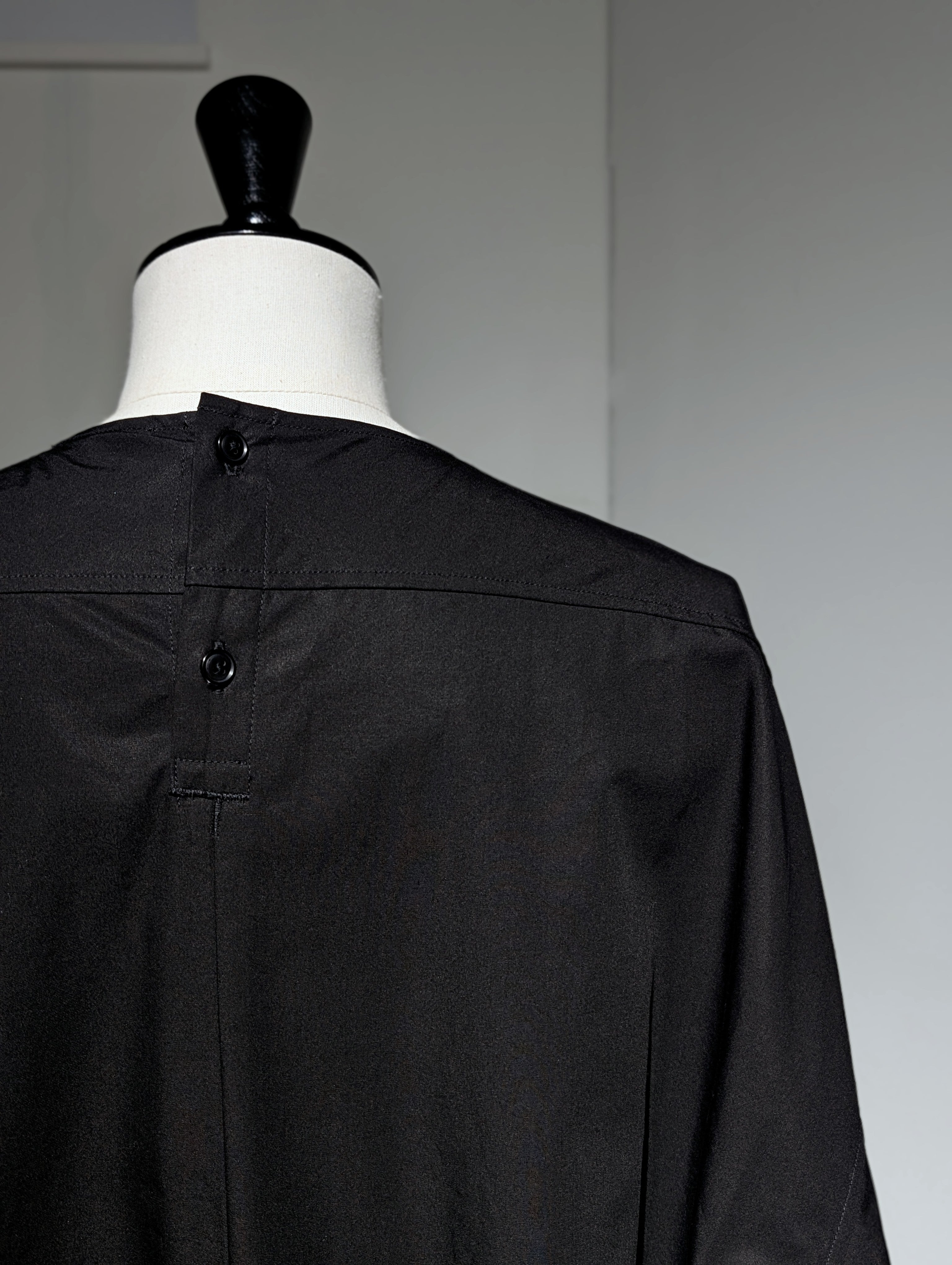 AEHRR 【Draping Big Pocket Crewneck Shirt OP】