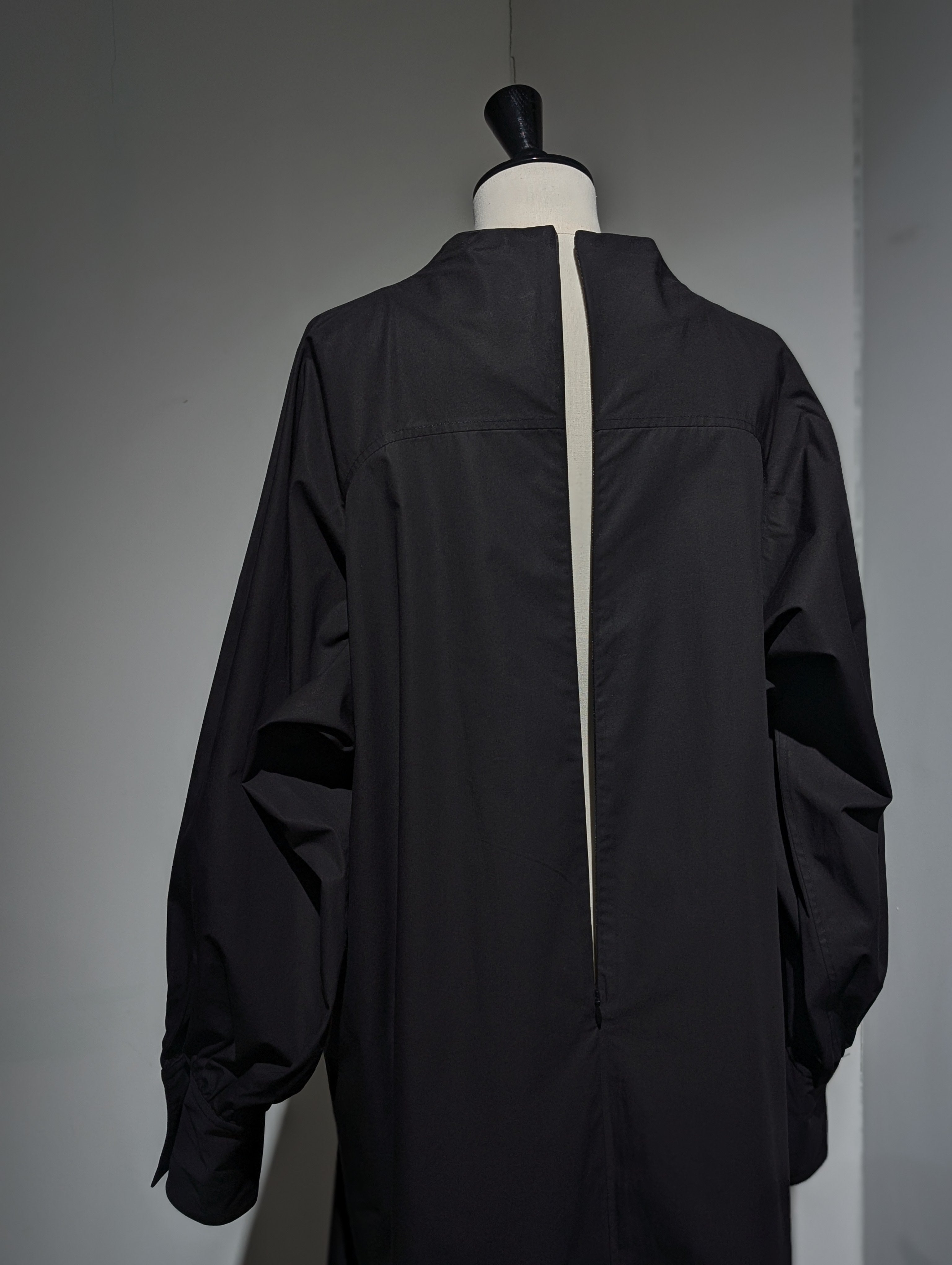 AEHRR 【Draping Yoke Raglan Sleeve V/N OP】