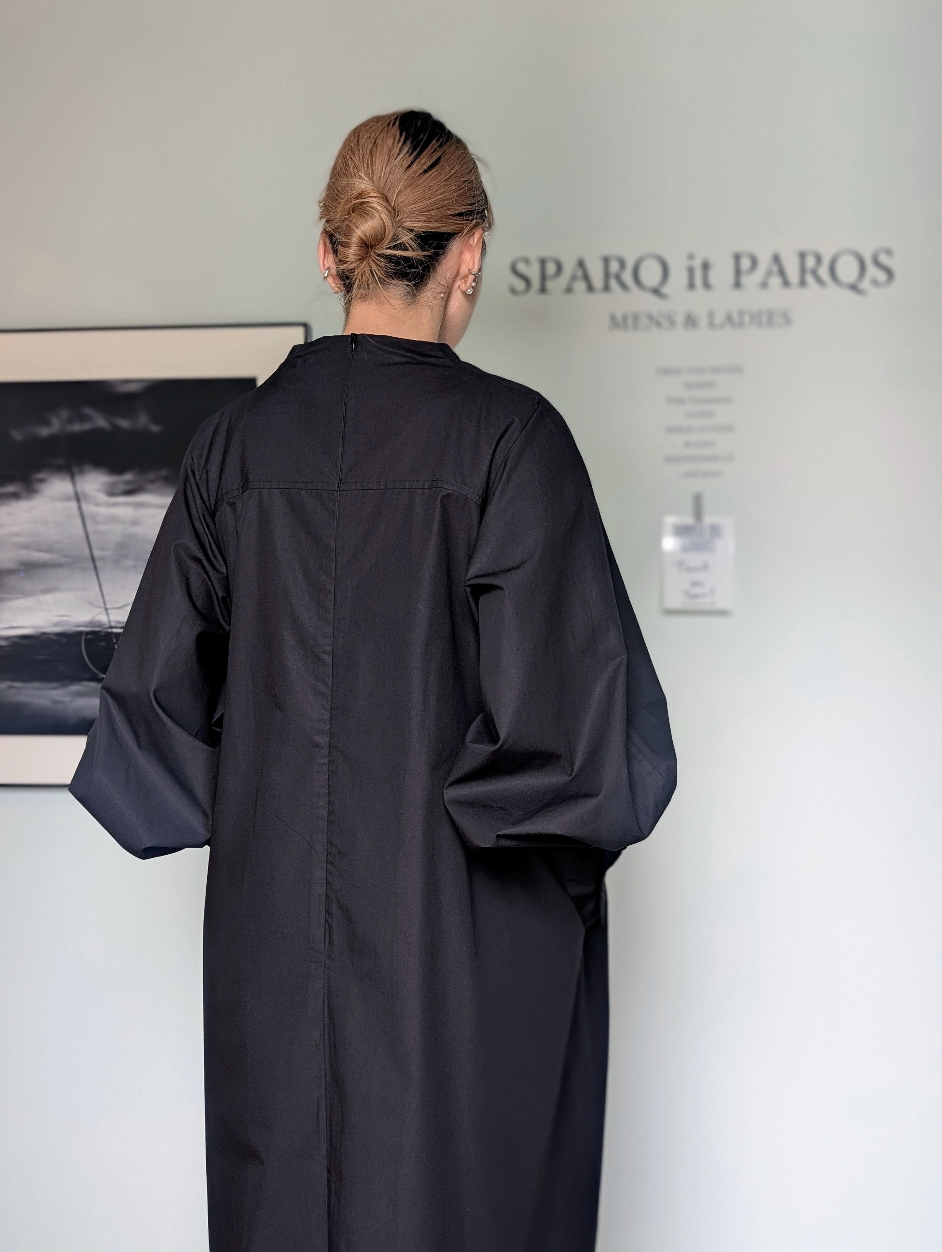 AEHRR 【Draping Yoke Raglan Sleeve V/N OP】