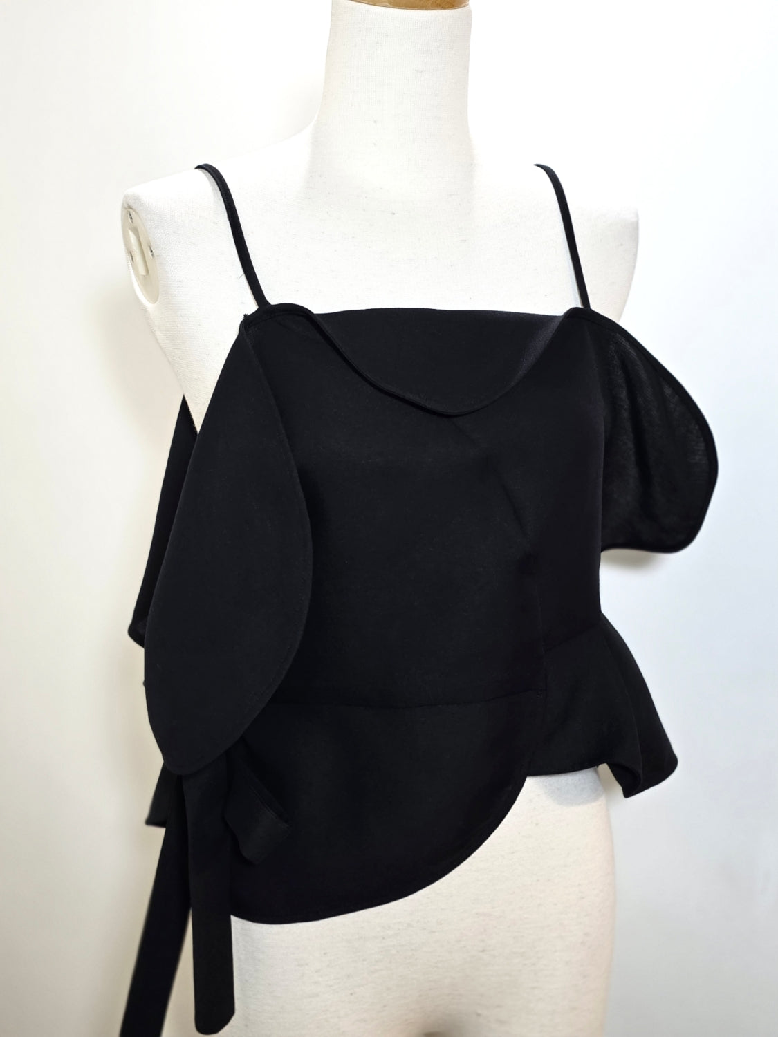 ENFOLD ALIEN CAMISOLE VEST