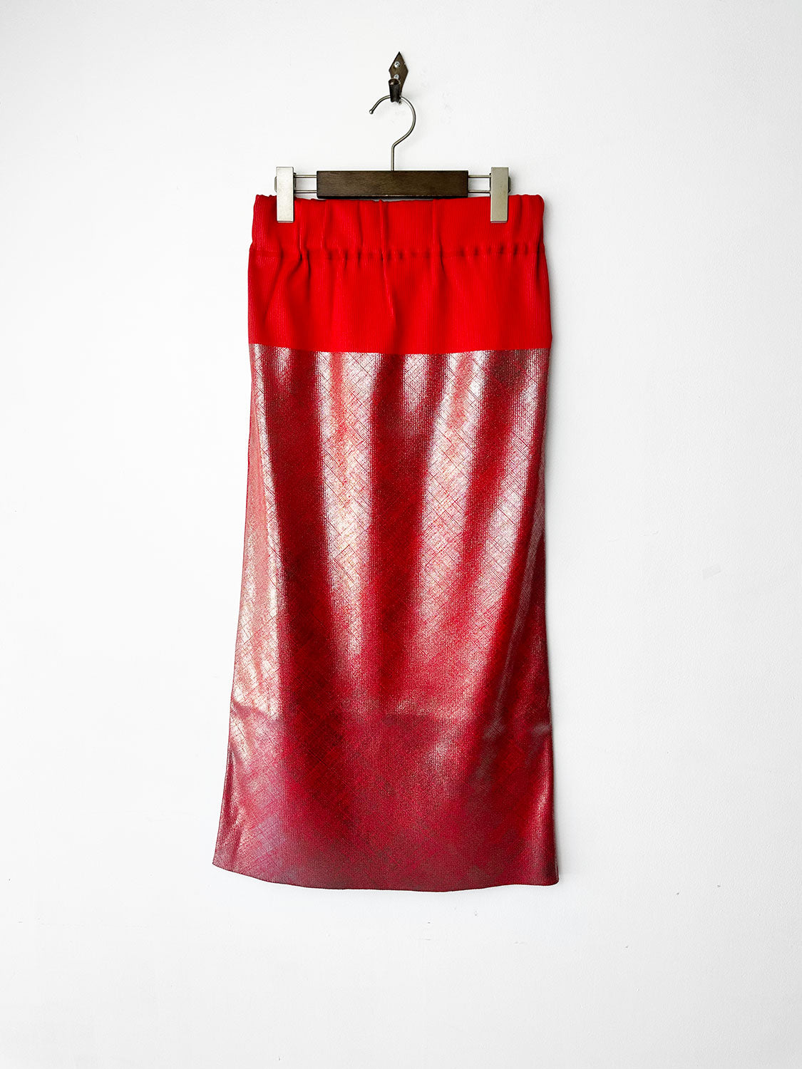 NAKAGAMI 箔ニットスカートred×silver
