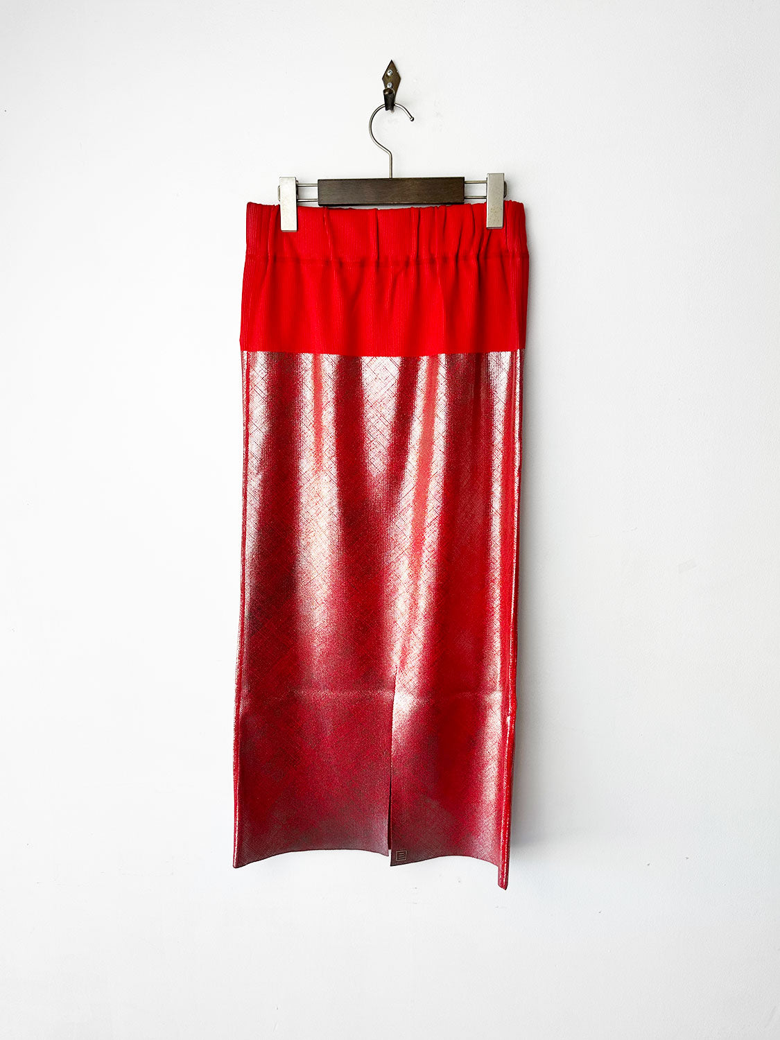 NAKAGAMI 箔ニットスカートred×silver