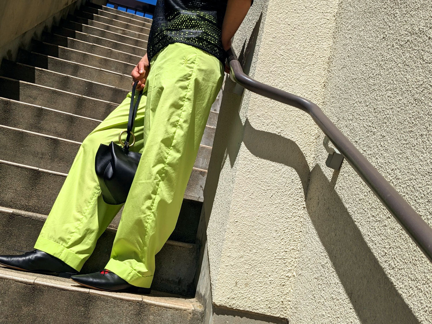 någonstans roll-up elastic tapered pants