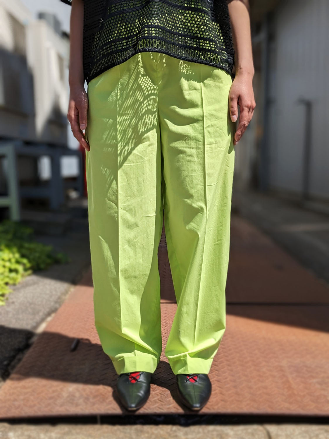 någonstans roll-up elastic tapered pants