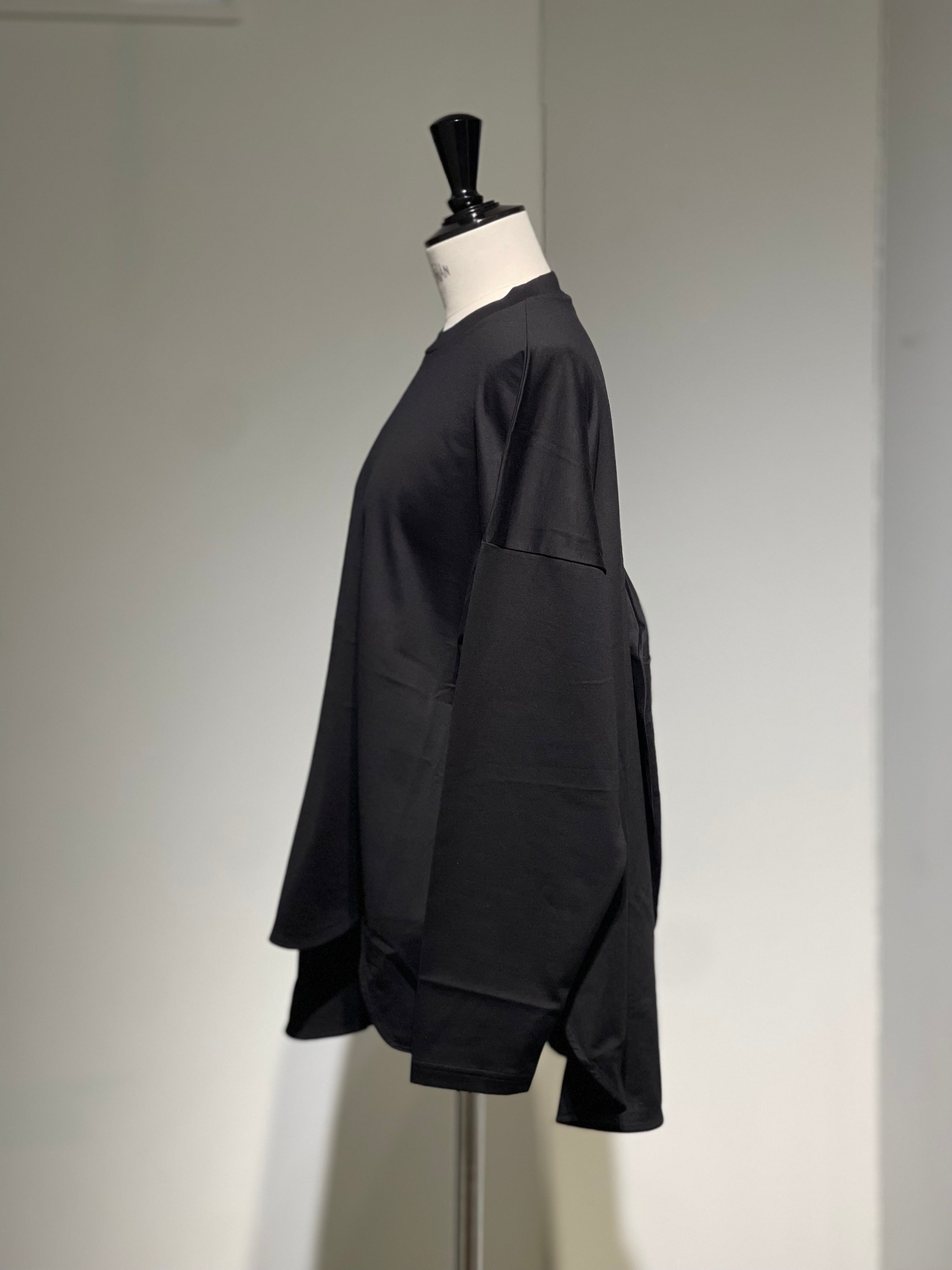 ENFOLD  ASYMMETRY DRAPE LONG-SLEEVES T-SHIRT