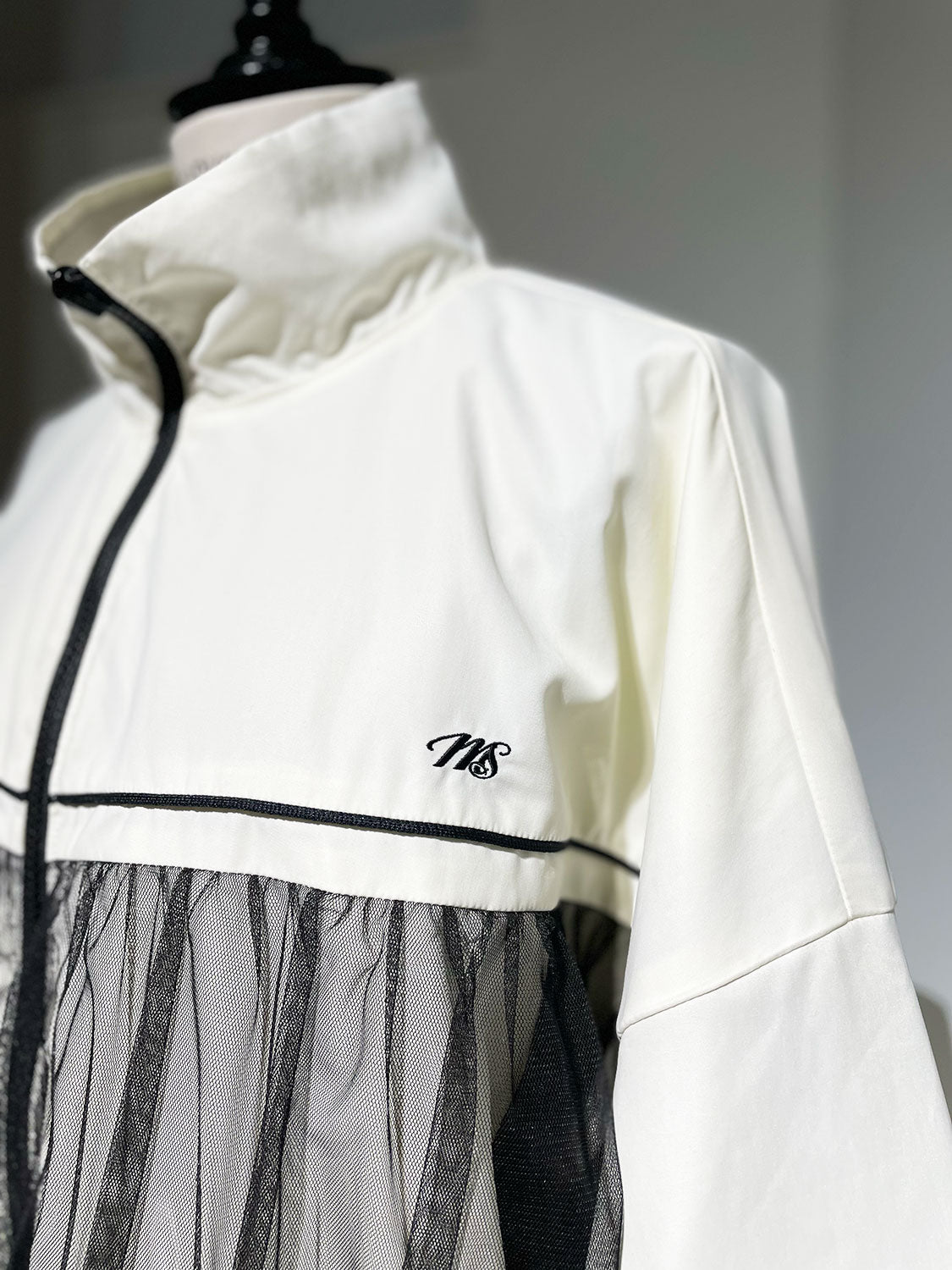 MAISONSPECIAL Reversible Tulle Docking Track Jacket