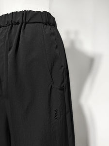 någonstans center-crease pants