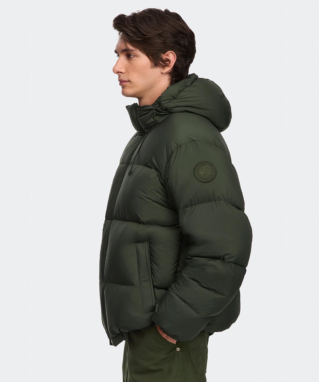 CANADA GOOSE  1744MT Sterling Puffer Coat Tonal Disc（11月上旬入荷予定）