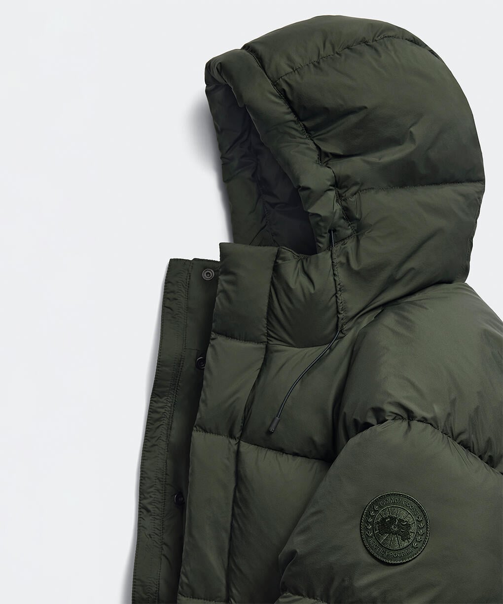 CANADA GOOSE  1744MT Sterling Puffer Coat Tonal Disc（11月上旬入荷予定）