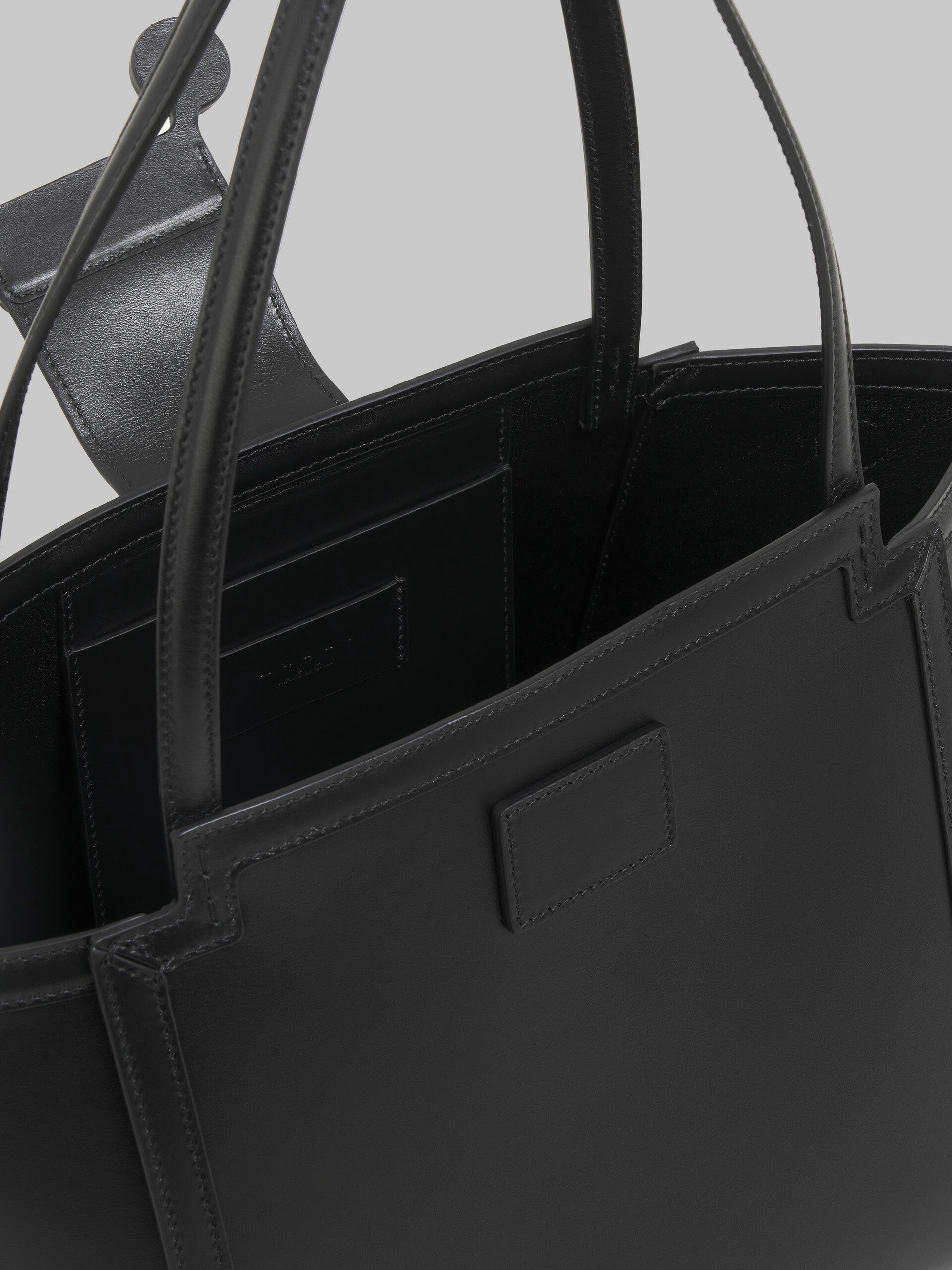 MARNI   BMMP0152U0 MINI RIVIERA BAG