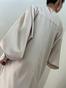 AEHRR 【Draping Yoke Raglan Sleeve C/N OP】