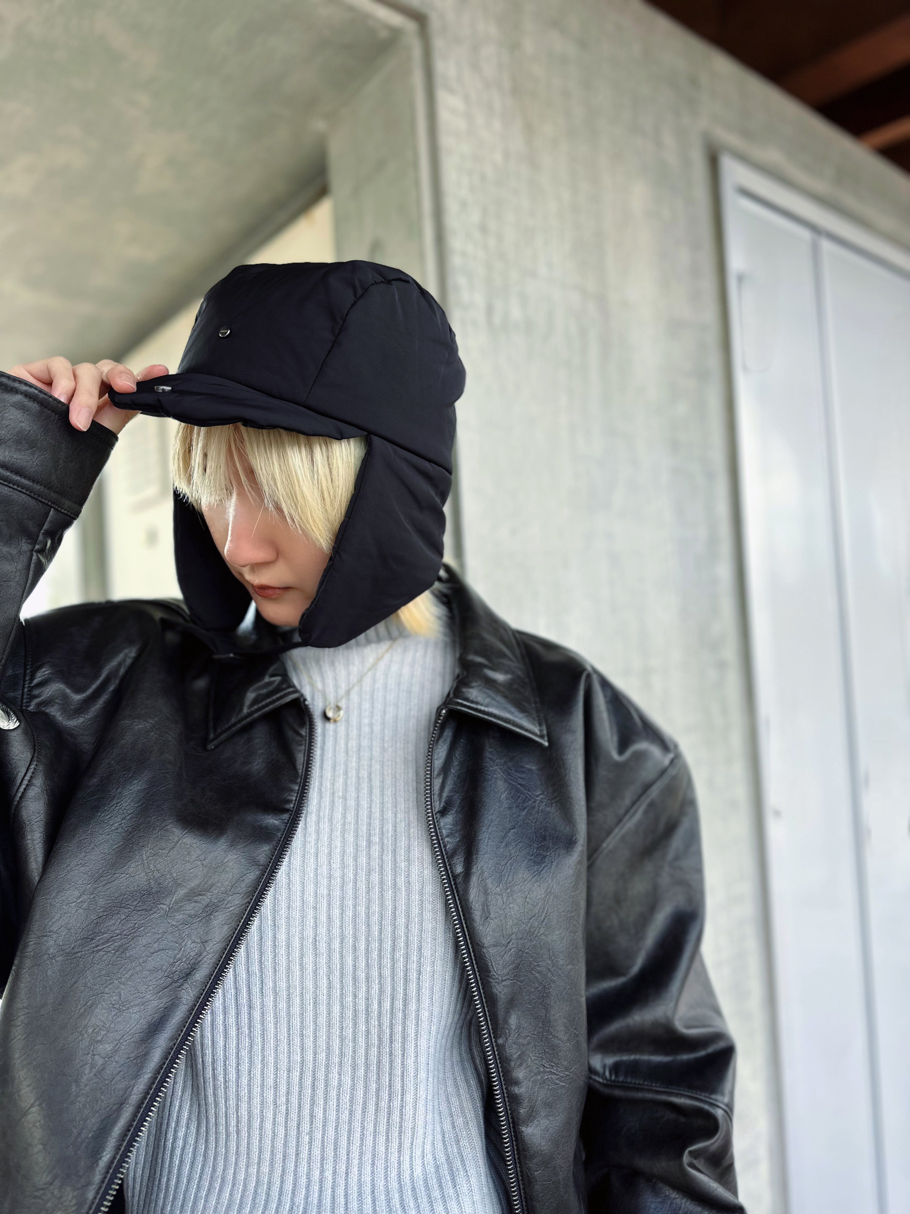 AMOMENTO TAFFETA PADDED EARMUFF CAP