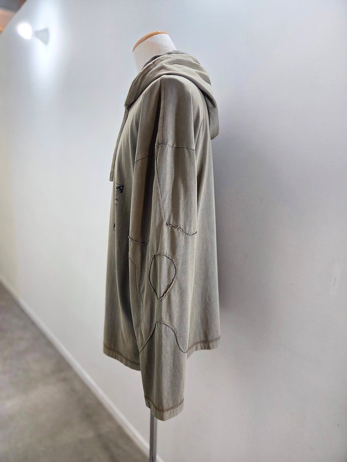 P.A.M. CAVES SPECIALTY HOODED LS TOP