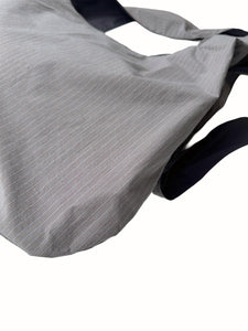 AMOMENTO STRIPE LARGE SHOULDER BAG