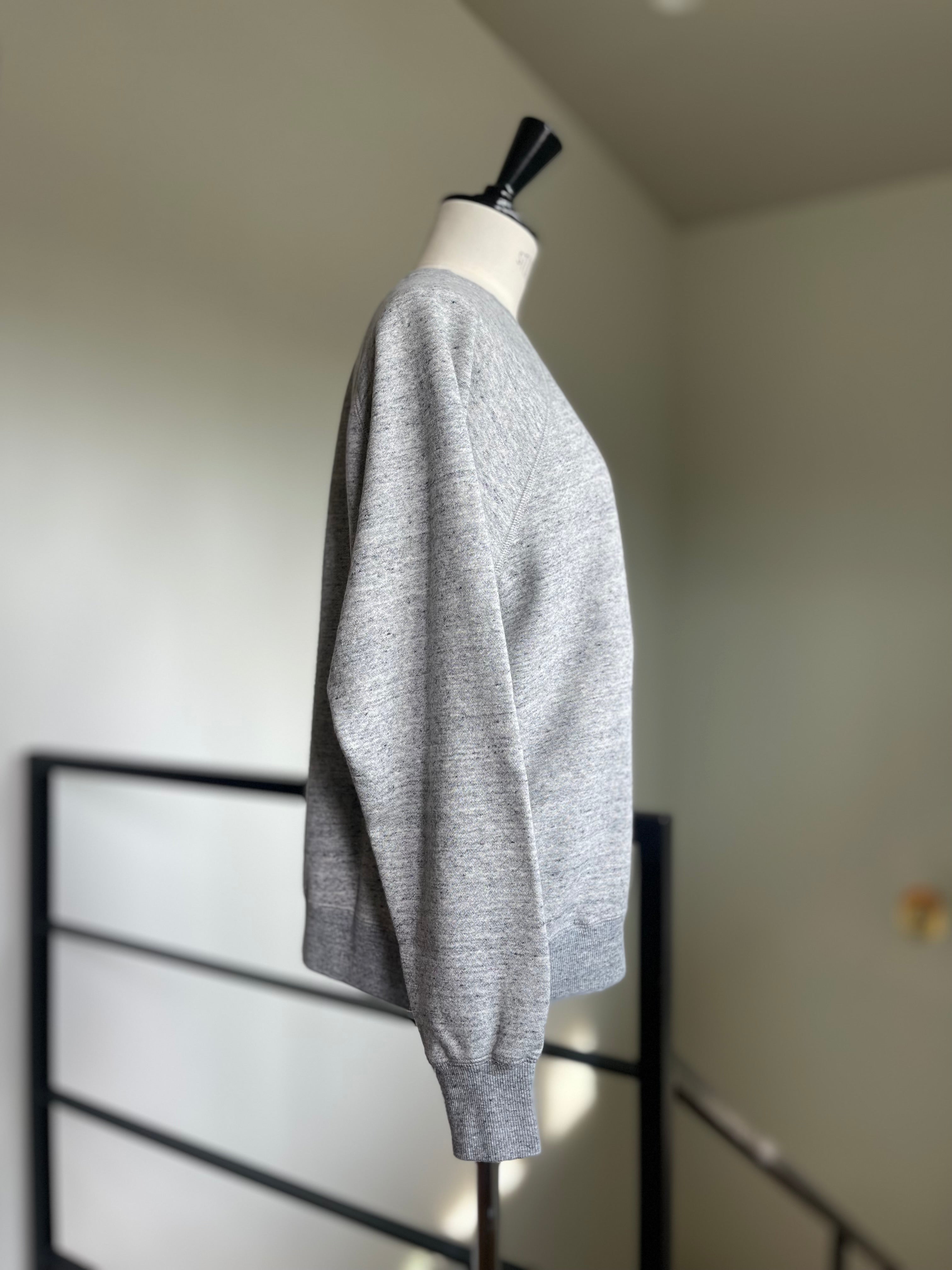MADISONBLUE  JEAN CREW NECK SWEAT