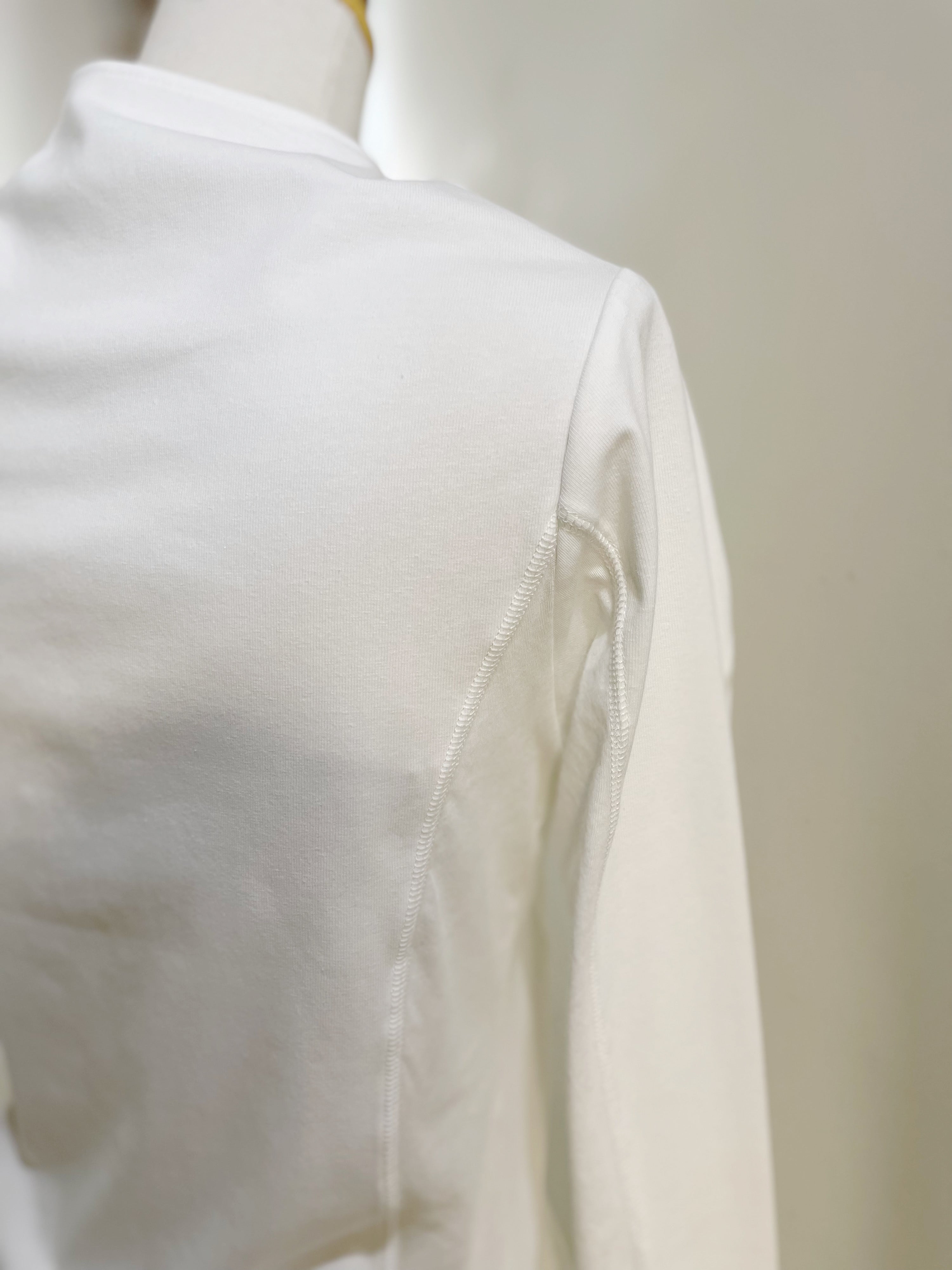 MAISONSPECIAL Ribbon Cutout Tops