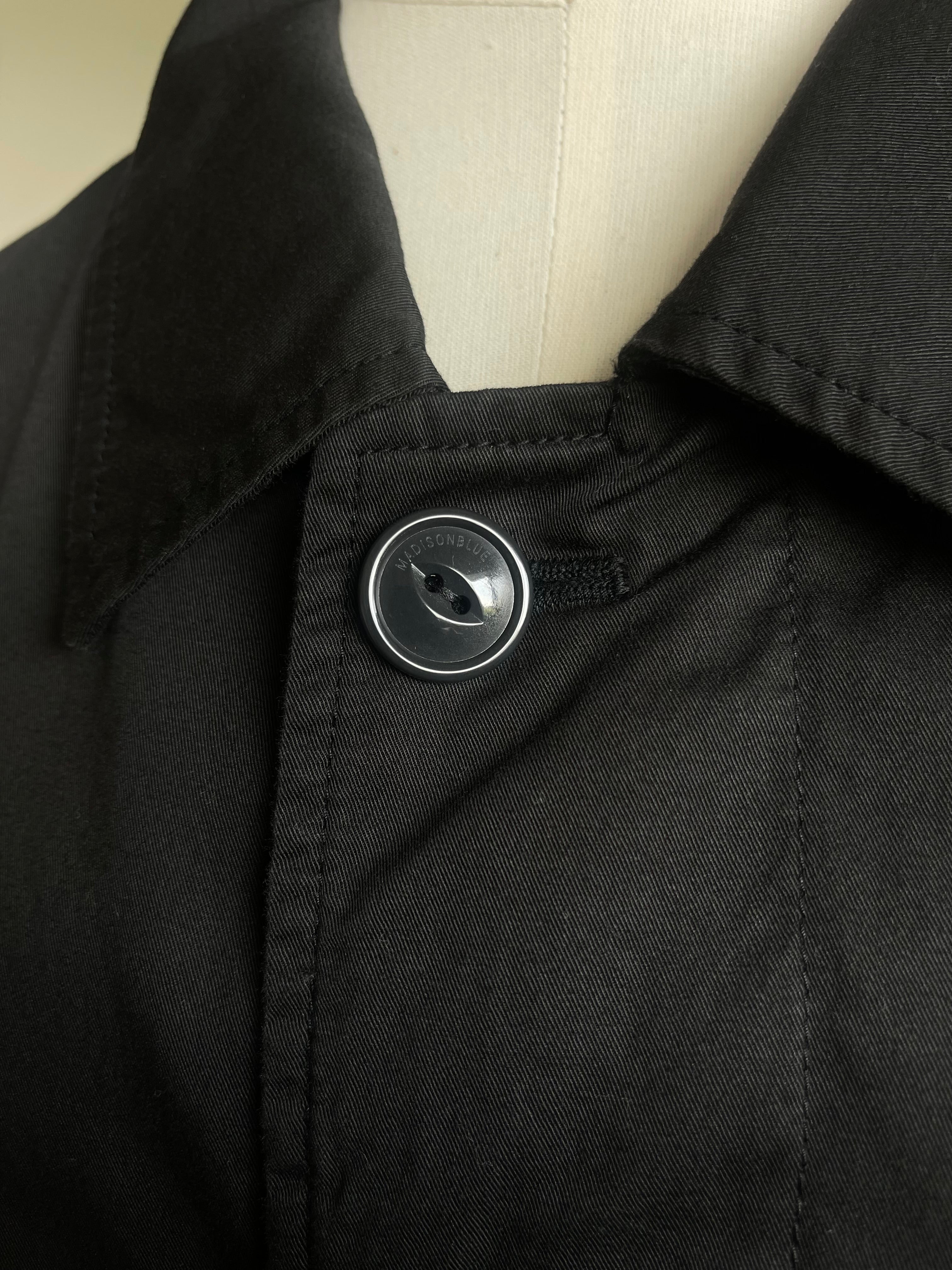 MADISONBLUE  REMAKE SHOP COAT