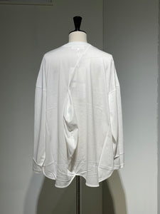 ENFOLD  ASYMMETRY DRAPE LONG-SLEEVES T-SHIRT