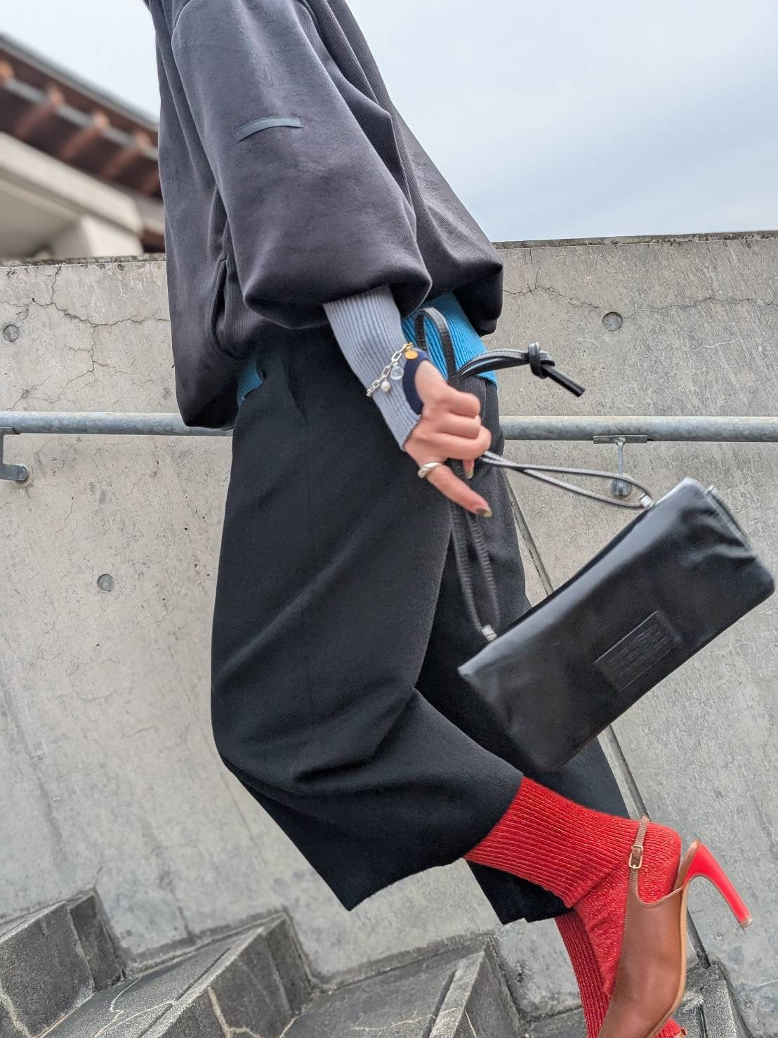 AMOMENTO CURVED CULOTTE PANTS