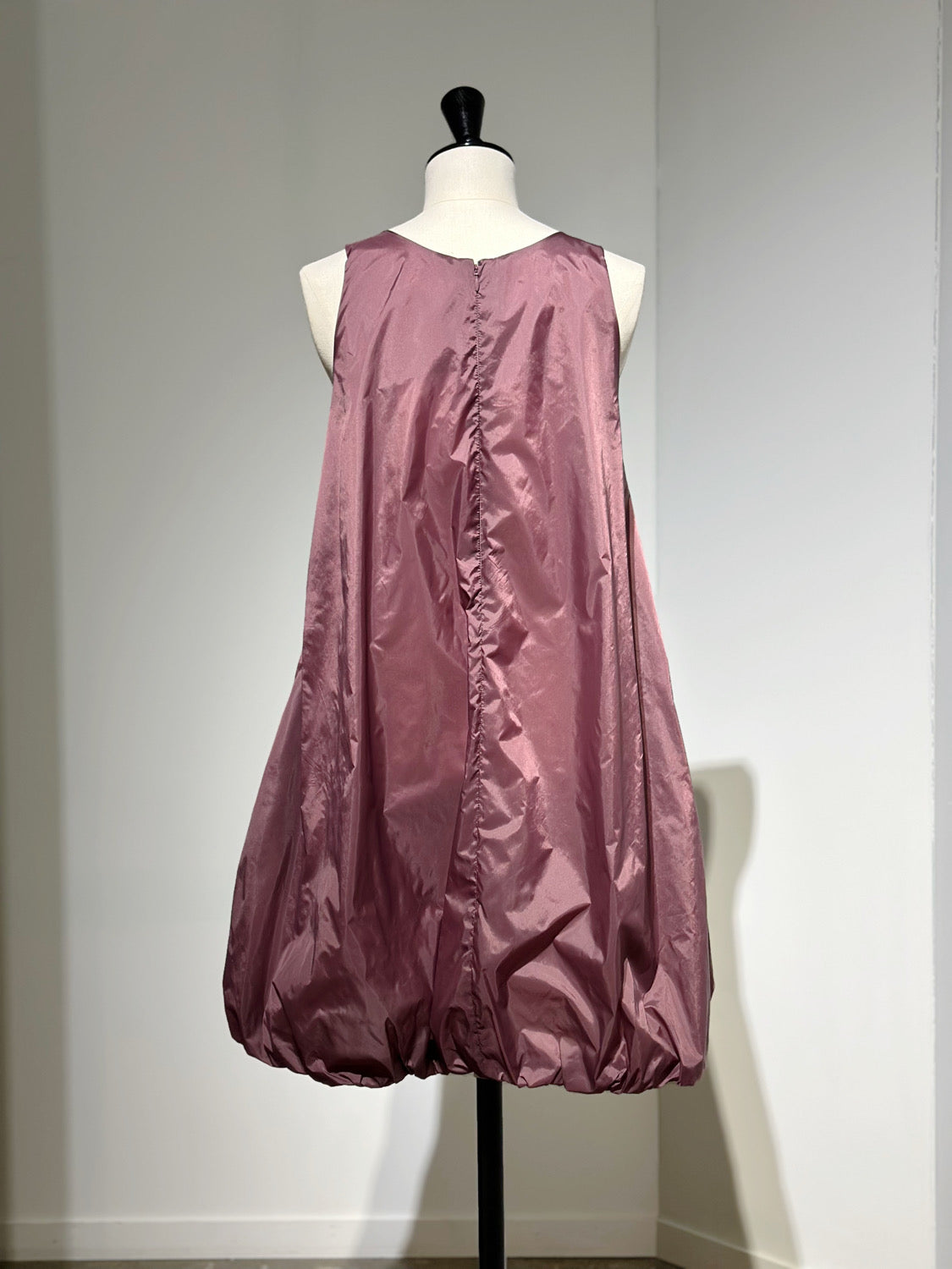 AMOMENTO NYLON VOLUME MINI DRESS