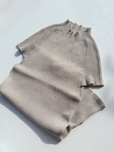 AMOMENTO WHOLEGARMENT CAP SLEEVE KNIT TOP