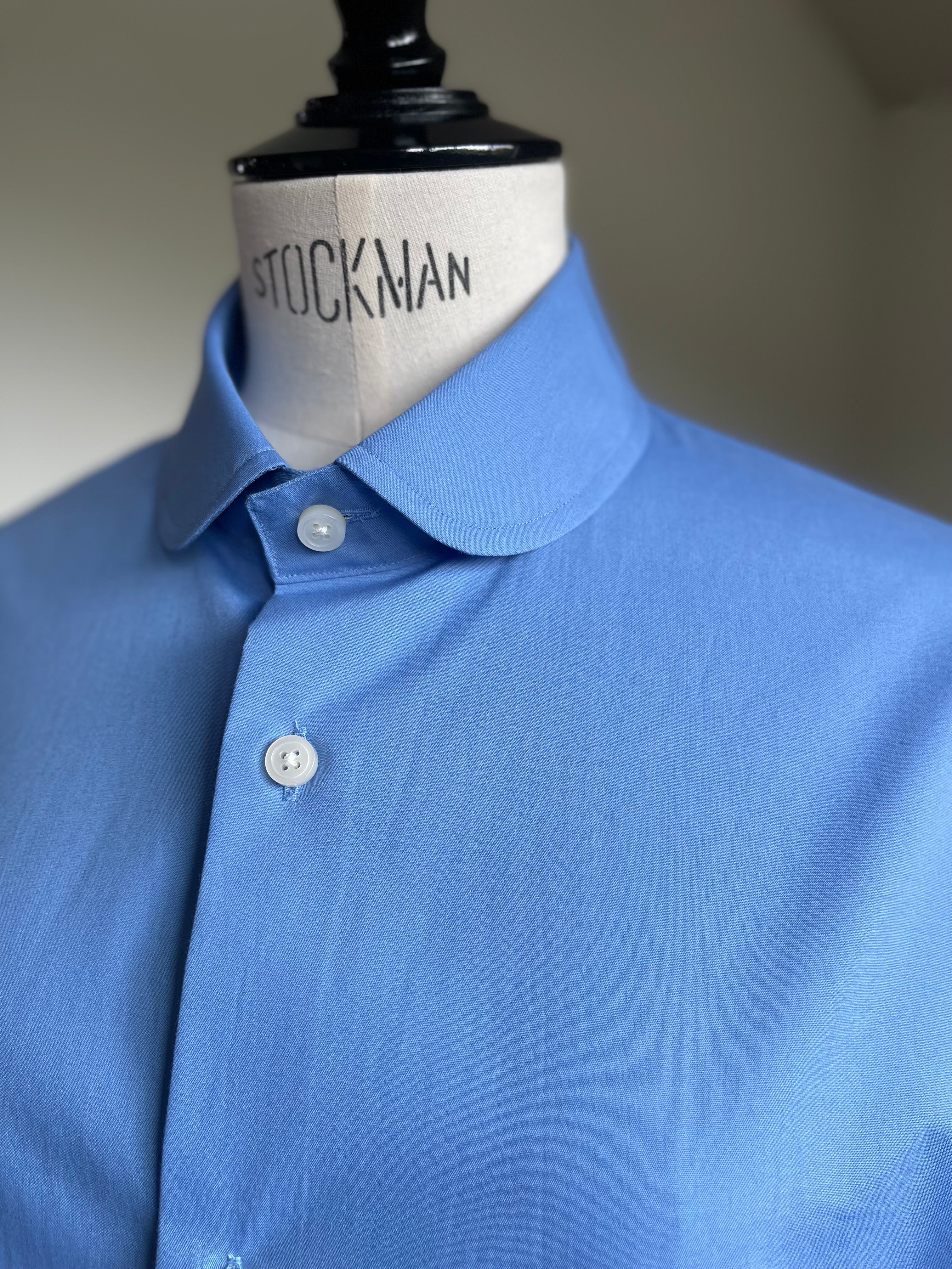 MADISONBLUE  J.BRADLEYNARROW ROUND COLLAR ST