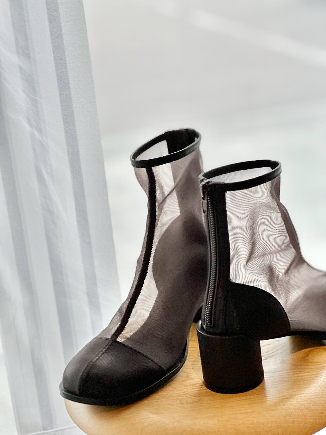 ALM. ROBE TULLE BOOTS