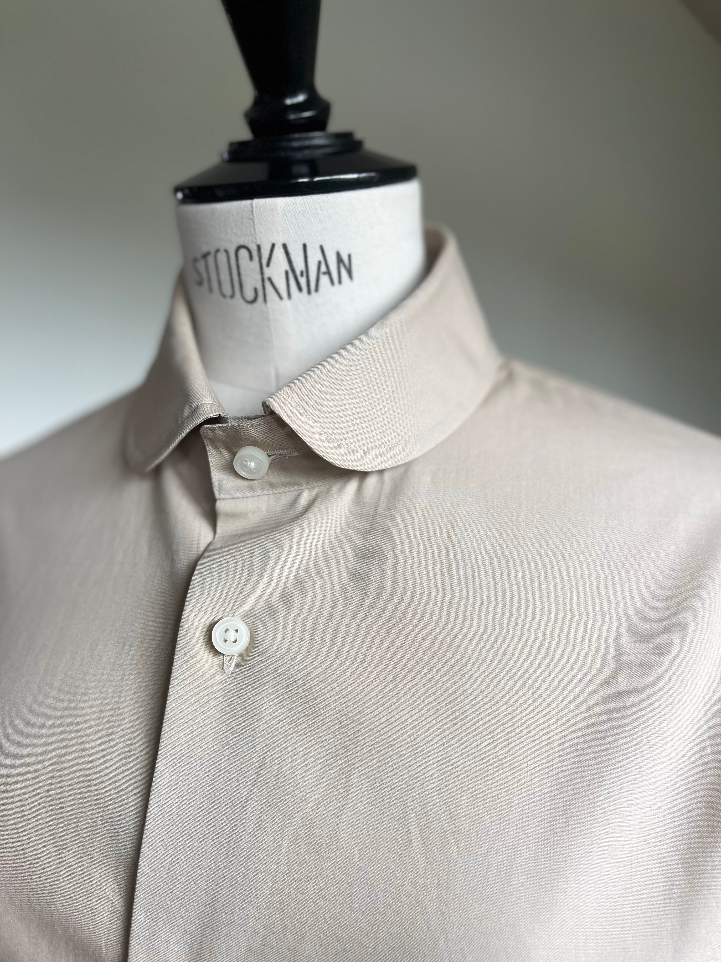 MADISONBLUE  J.BRADLEYNARROW ROUND COLLAR ST