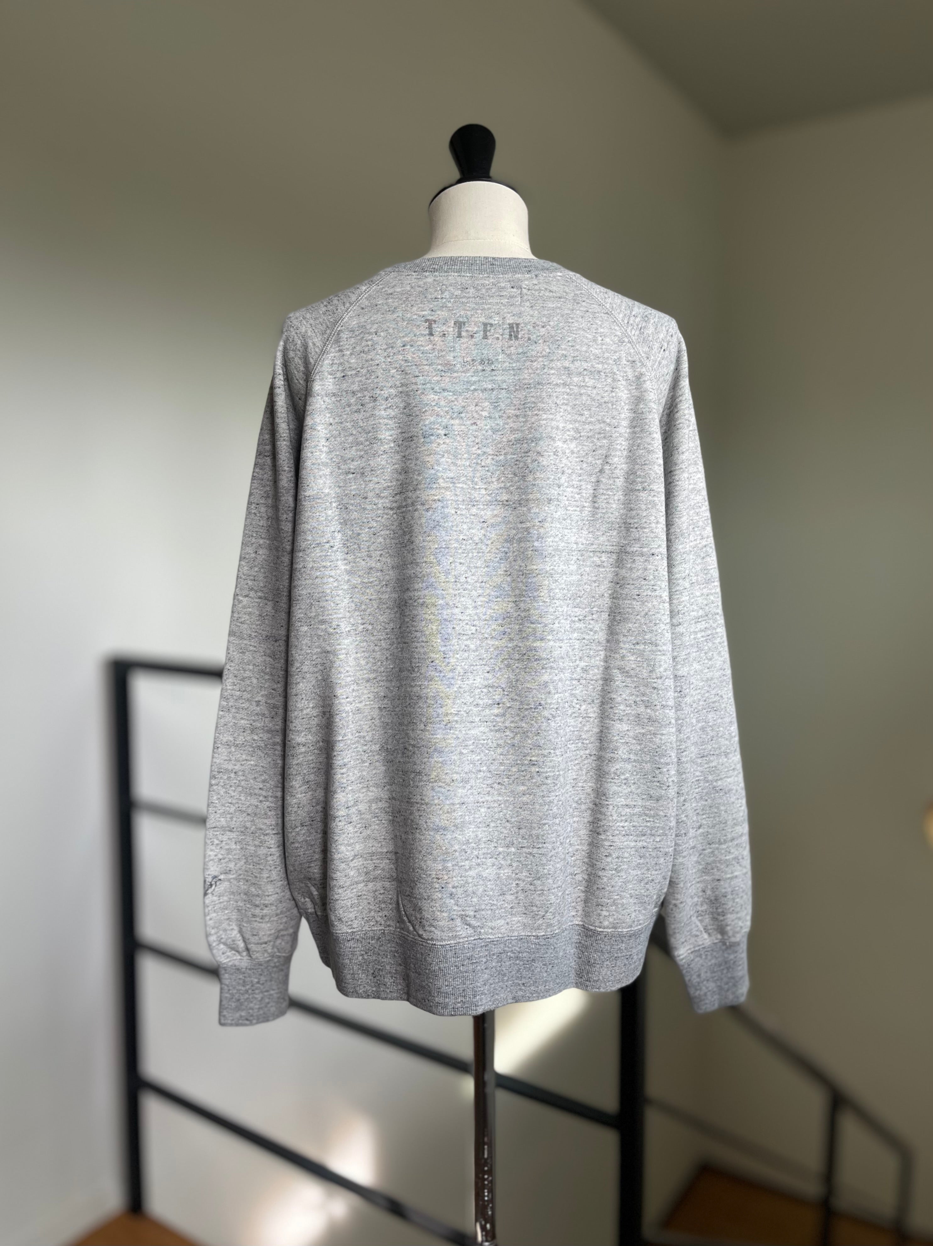 MADISONBLUE  GRAFFITI CREW NECK SWEAT