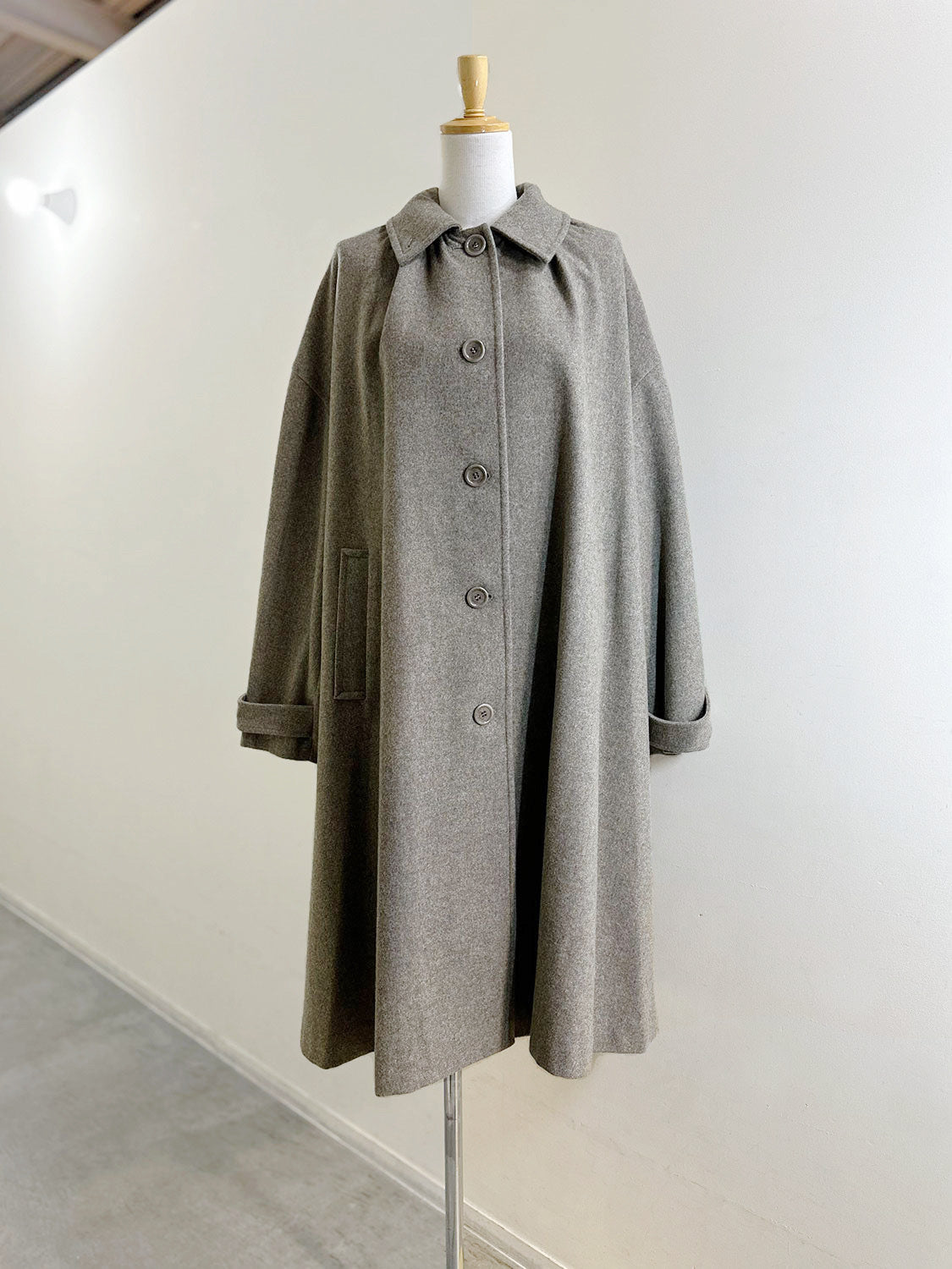 AMOMENTO SHIRRING COAT