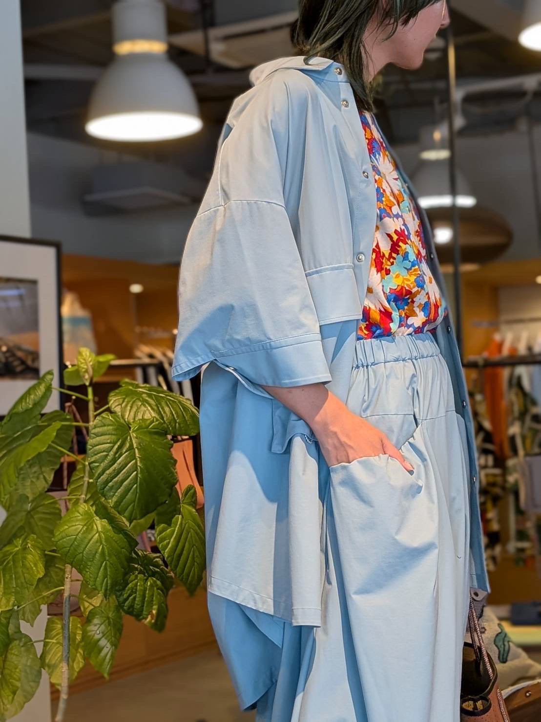 någonstans teck shirt