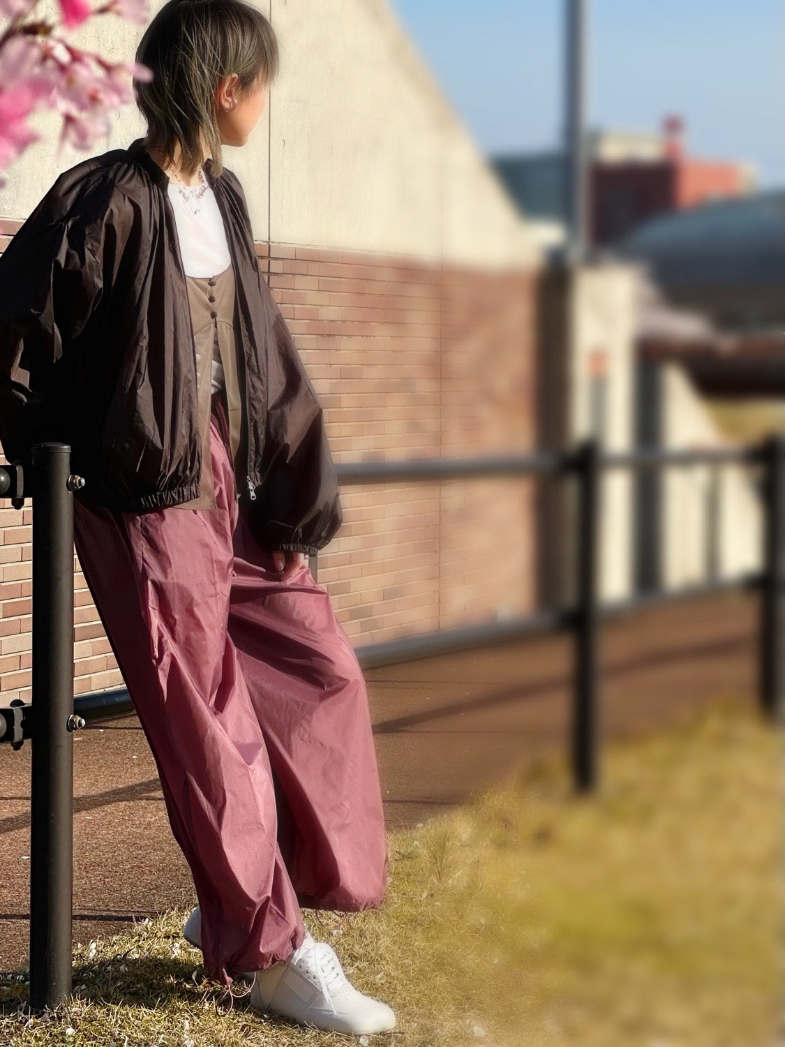 AMOMENTO NYLON SHIRRING PANTS