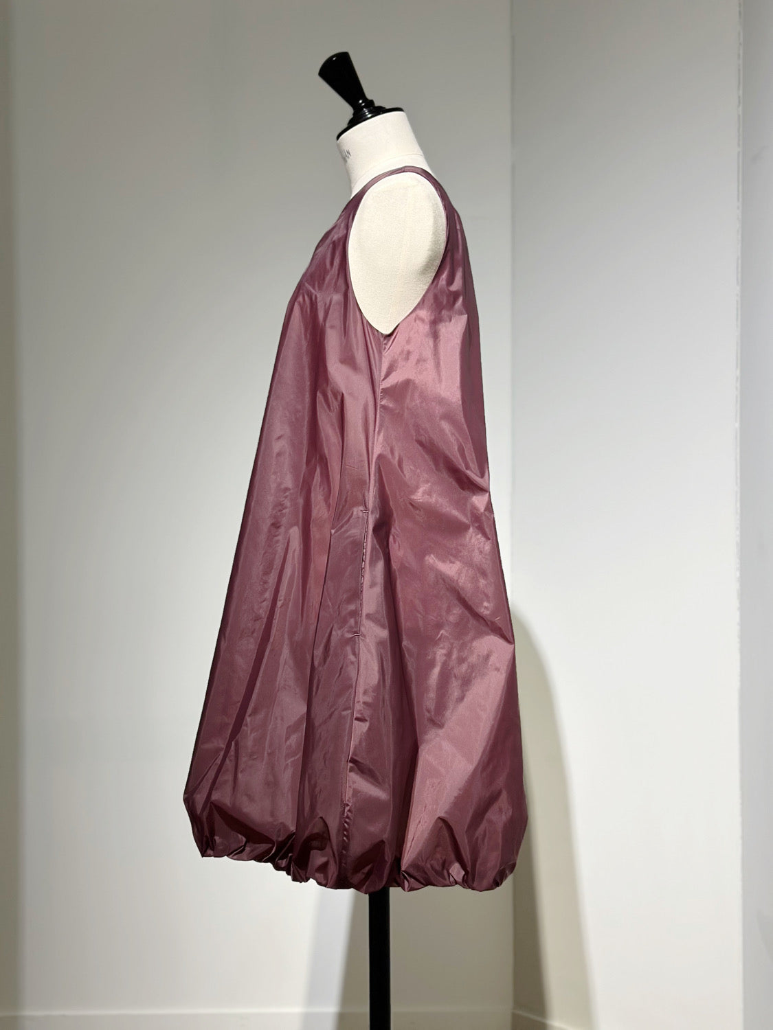 AMOMENTO NYLON VOLUME MINI DRESS