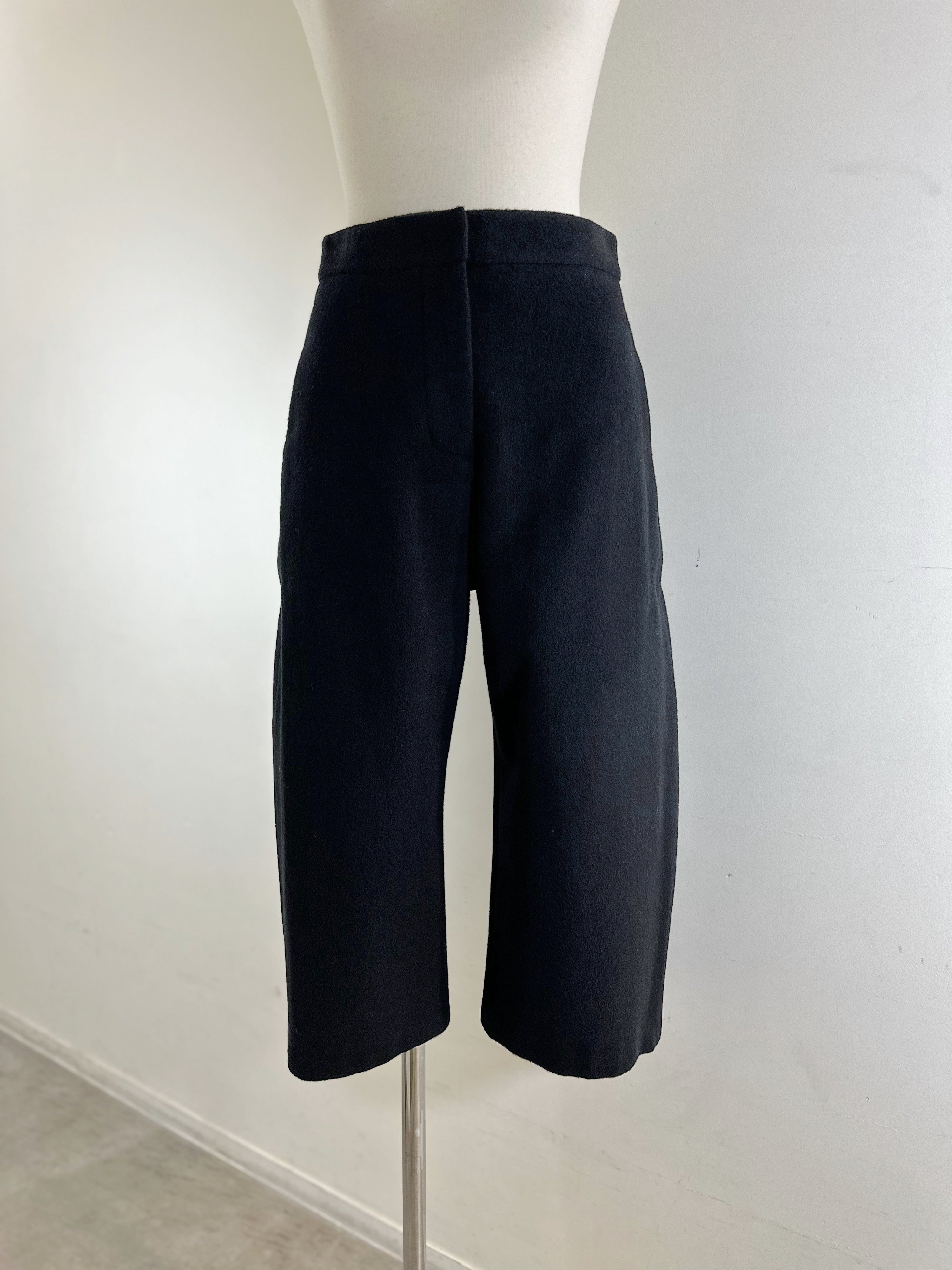AMOMENTO CURVED CULOTTE PANTS
