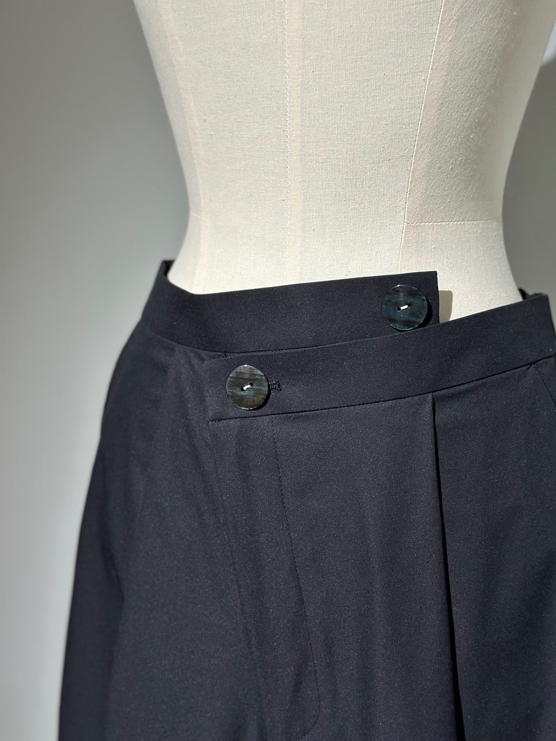 någonstans tuck wide pants