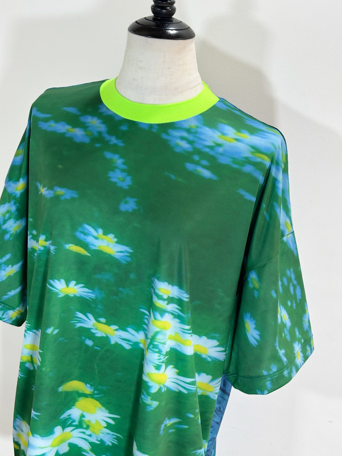 någonstans t-shirts