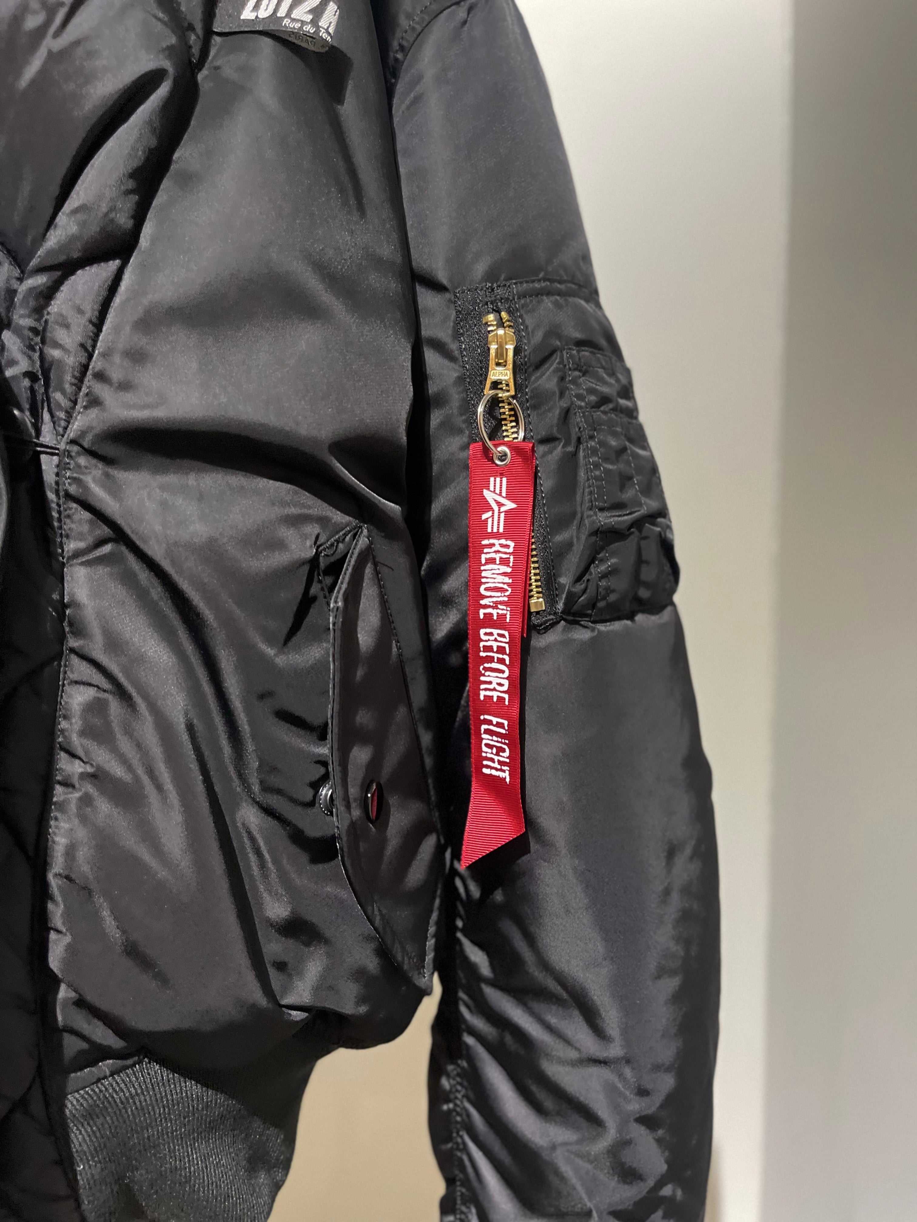 LUTZ HUELLE  DUVET BOMBER MA-1 JACKET